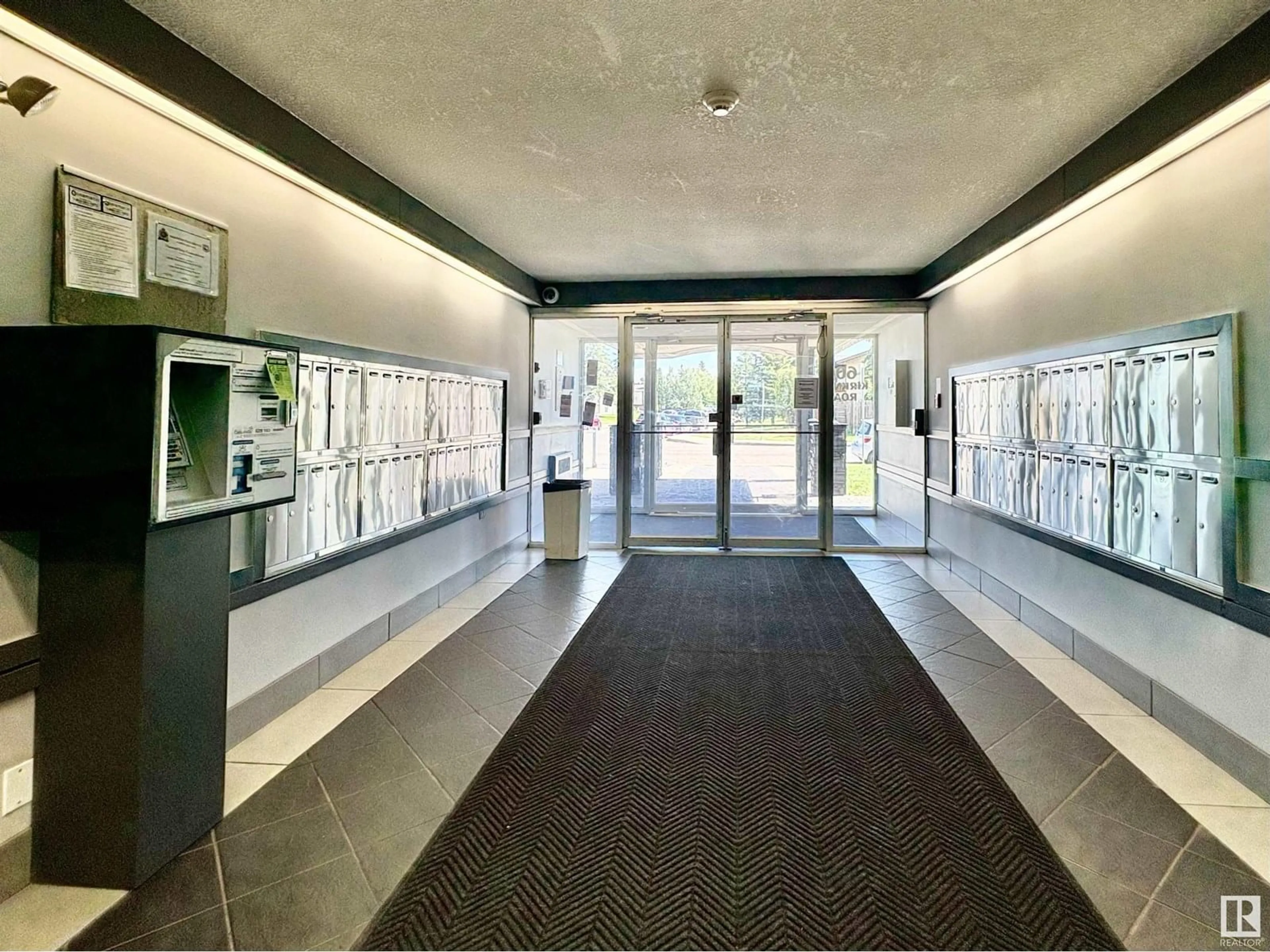 Indoor foyer for #406 - 600 KIRKNESS RD, Edmonton Alberta T5Y2H5