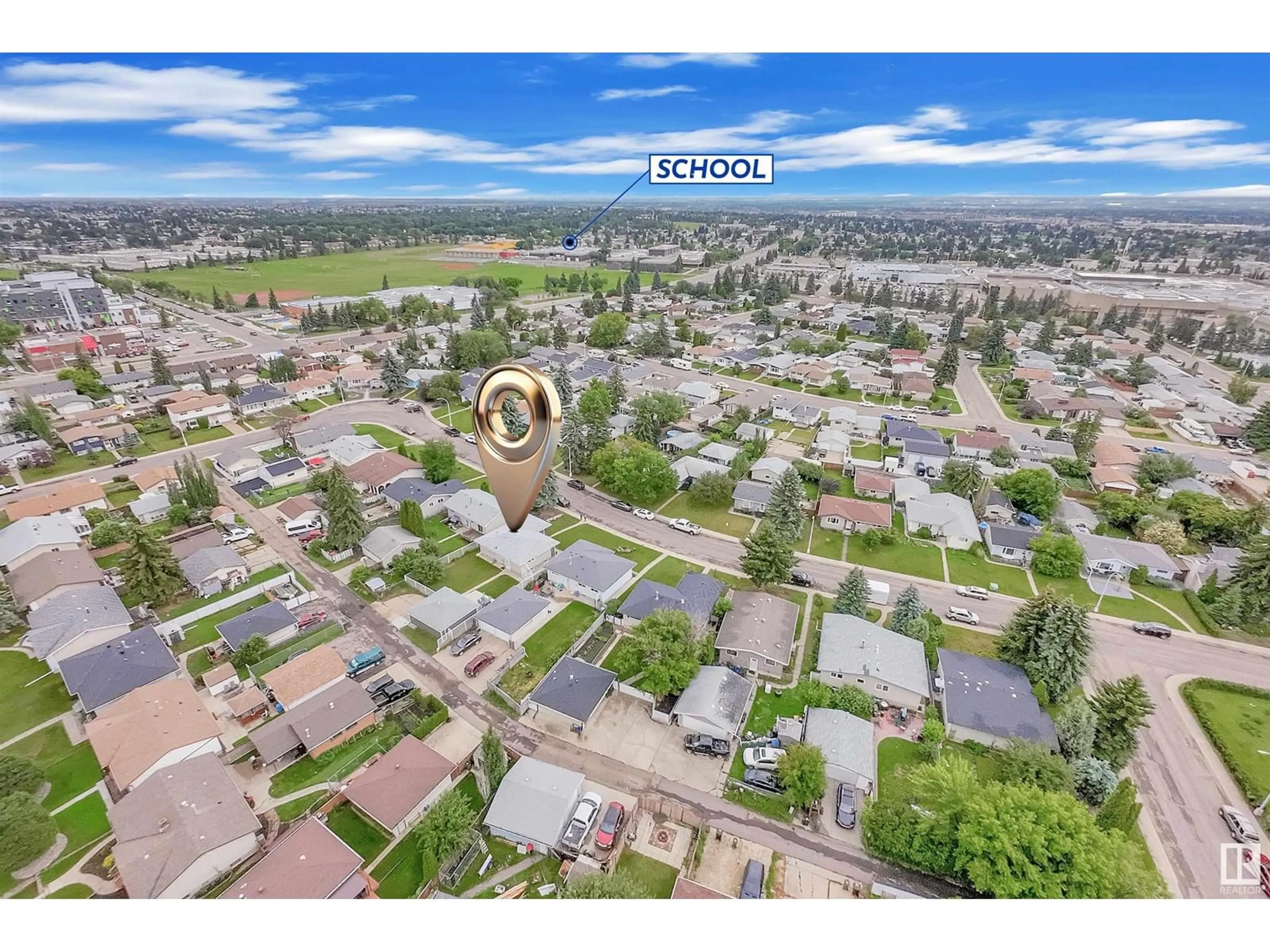 A pic from outside/outdoor area/front of a property/back of a property/a pic from drone, unknown for NW - 14124 72 ST, Edmonton Alberta T5C0R6
