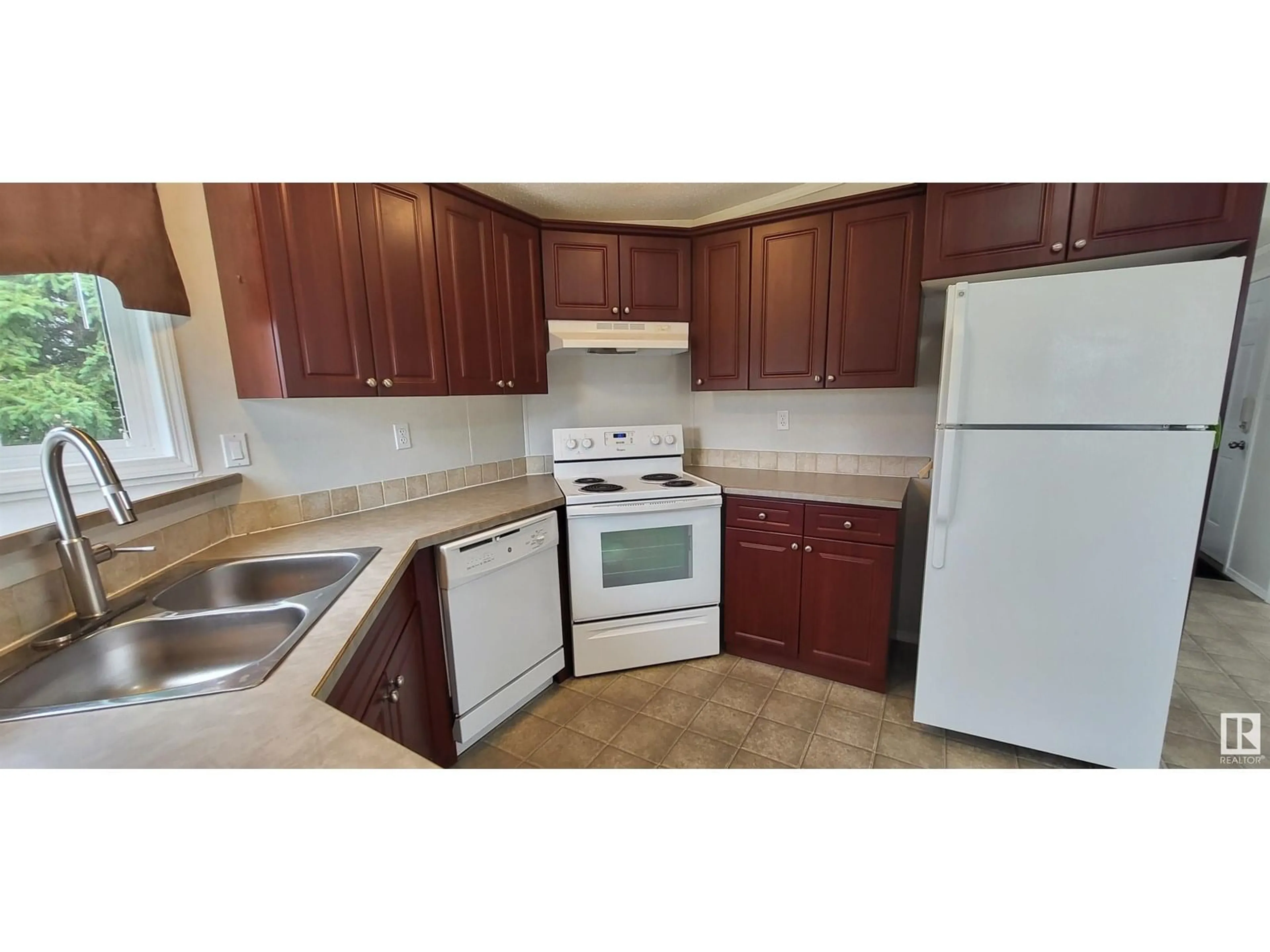 Standard kitchen, unknown for 4908 47 ST, Buck Creek Alberta T0C0S0