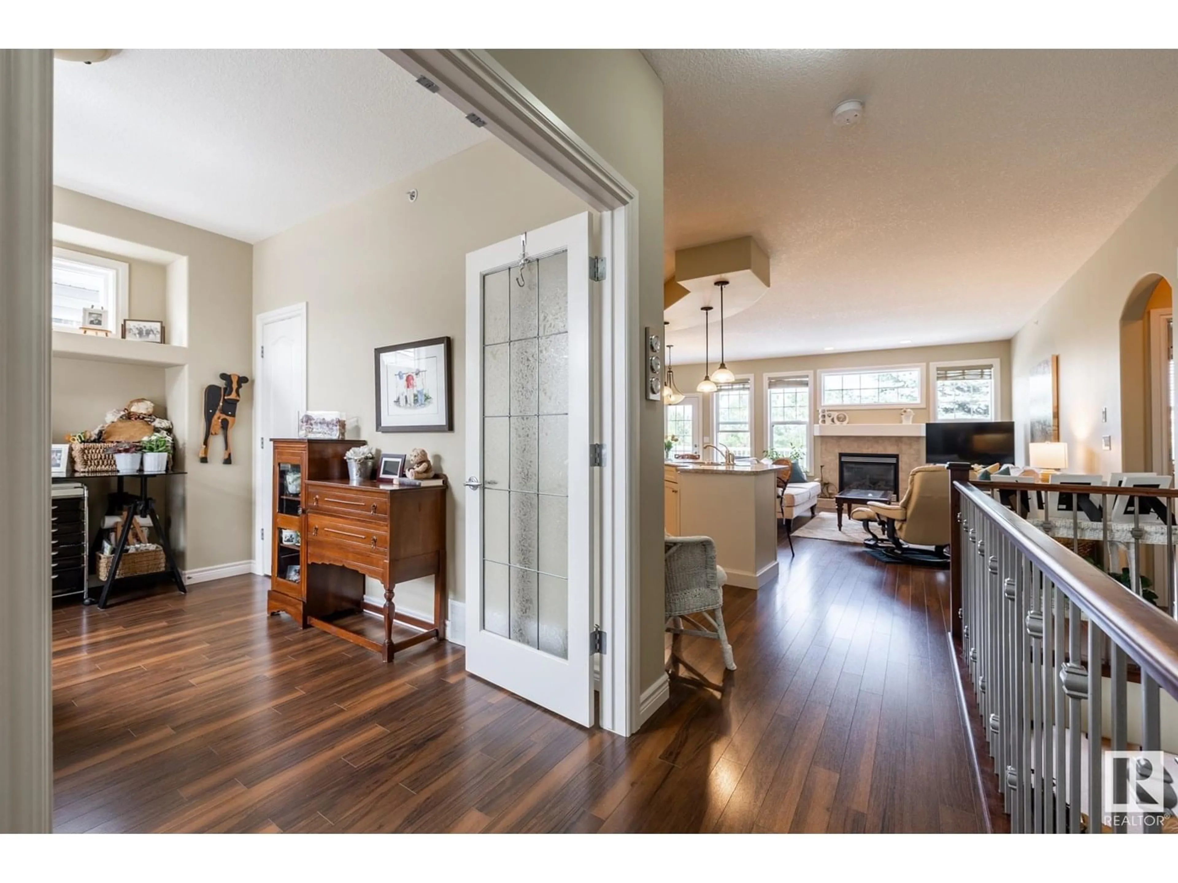 Indoor entryway for 23 - 26116A HWY 16, Rural Parkland County Alberta T7Y1A1