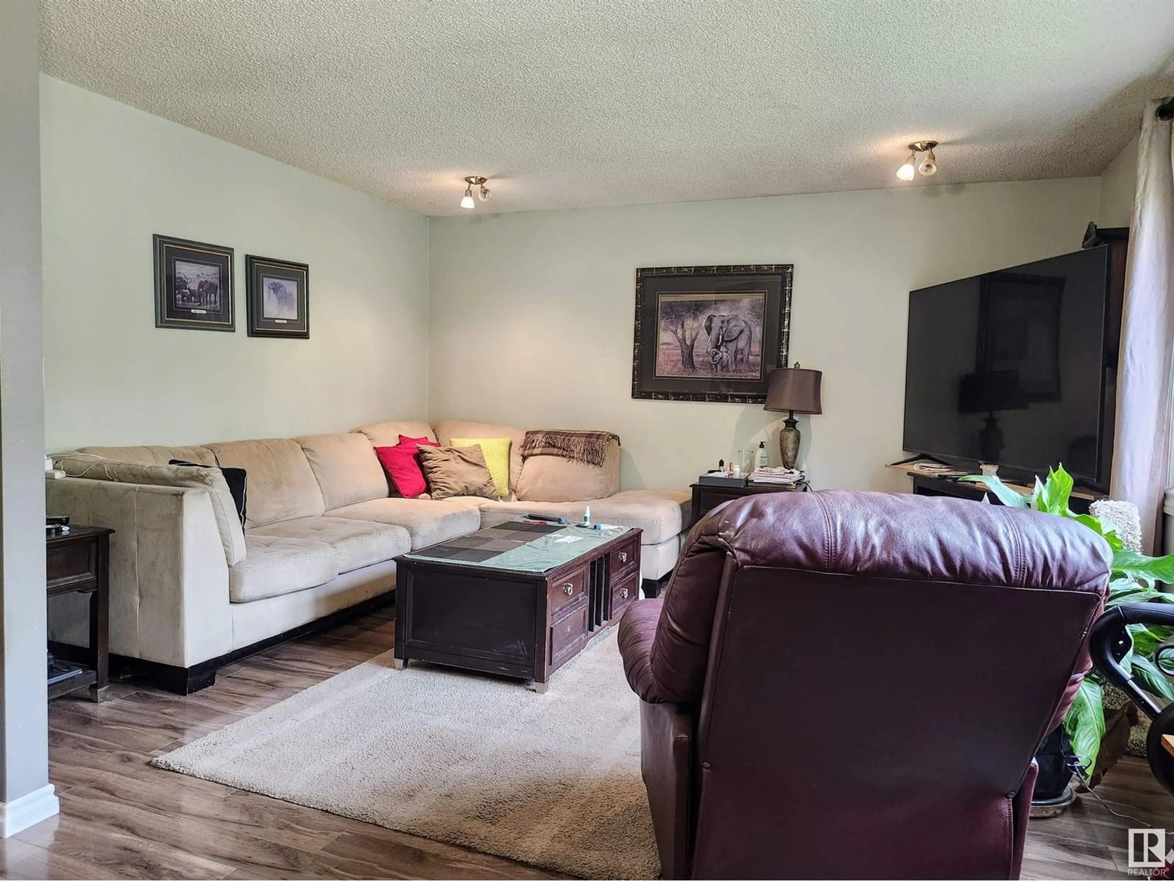 Living room with furniture, unknown for 16 RAVEN DR, Sherwood Park Alberta T8A0C5