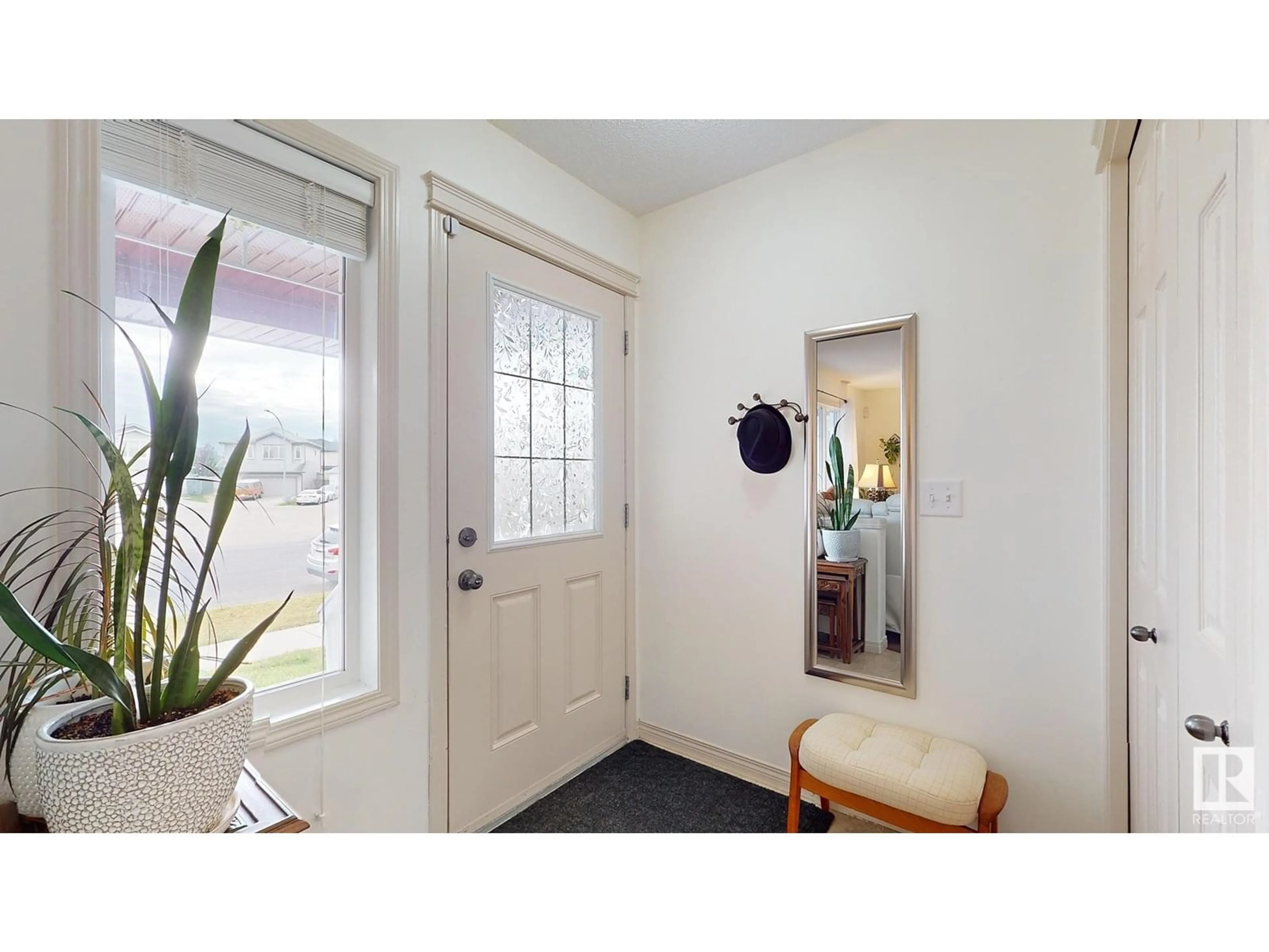 Indoor entryway for 8740 180 AV, Edmonton Alberta T5X0E3