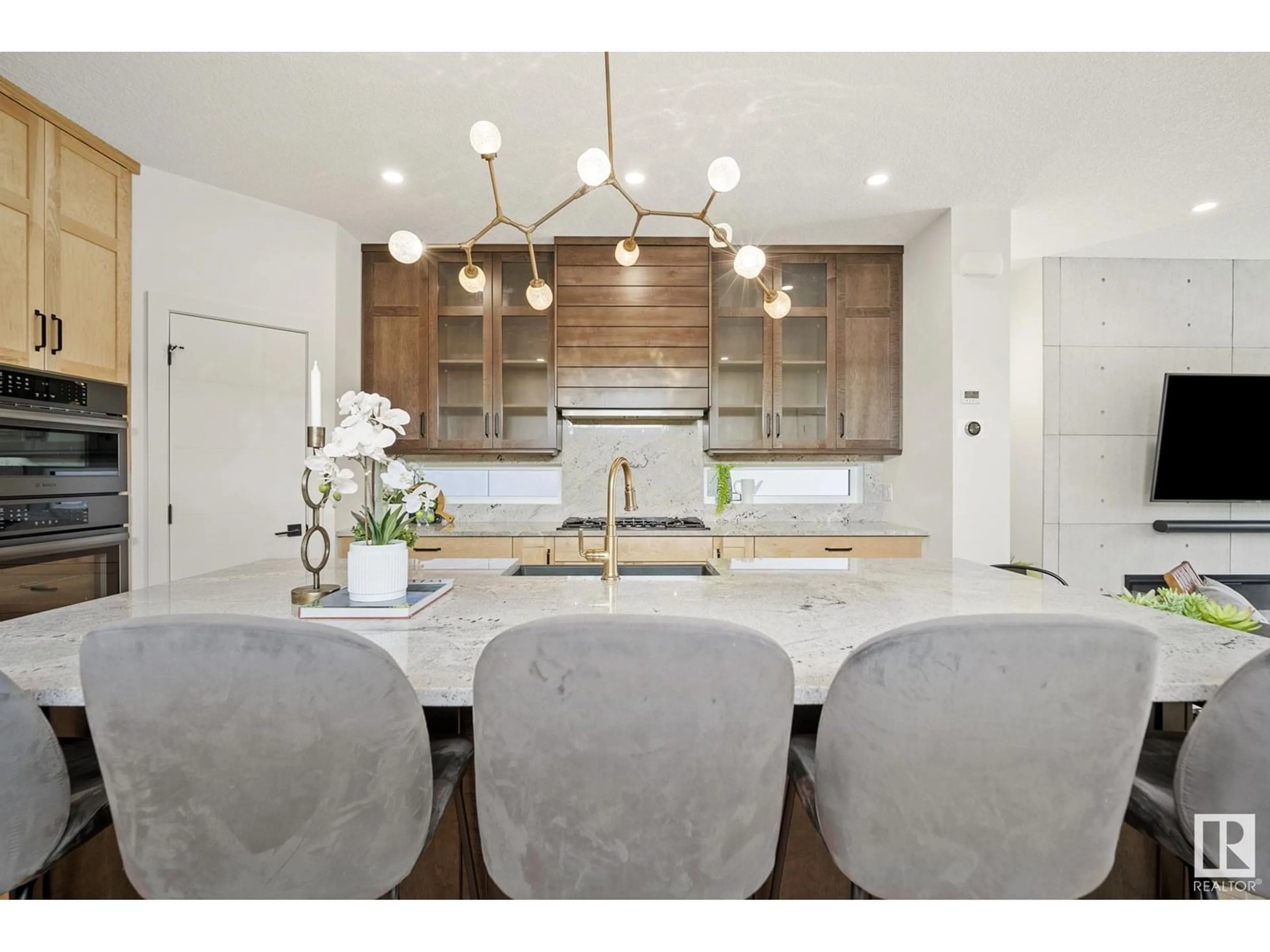 Open concept kitchen, unknown for 8803 STRATHEARN DR, Edmonton Alberta T6C4C8
