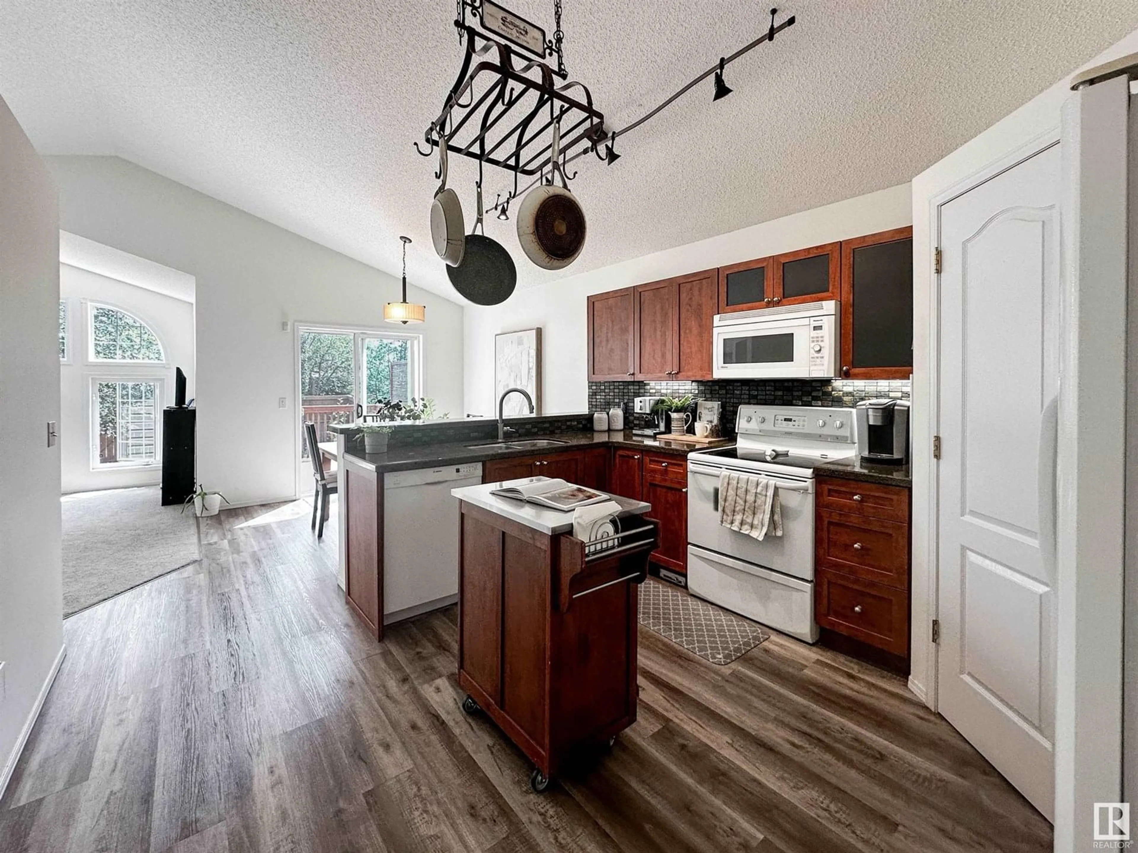 Open concept kitchen, unknown for 68 NEWMARKET WY, St. Albert Alberta T8N7B8