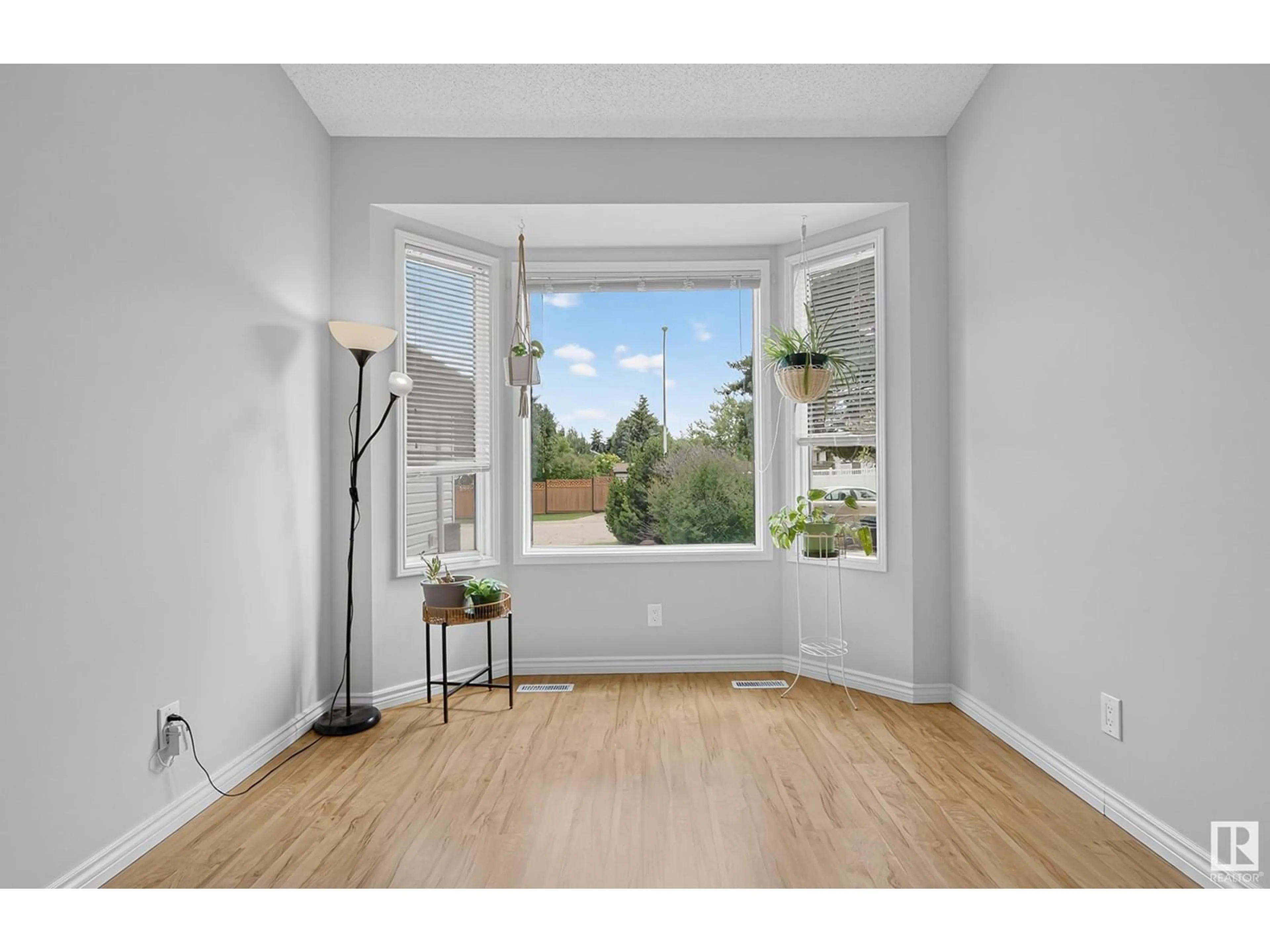 A pic of a room for NW - 6216 152C AV, Edmonton Alberta T5A4V7
