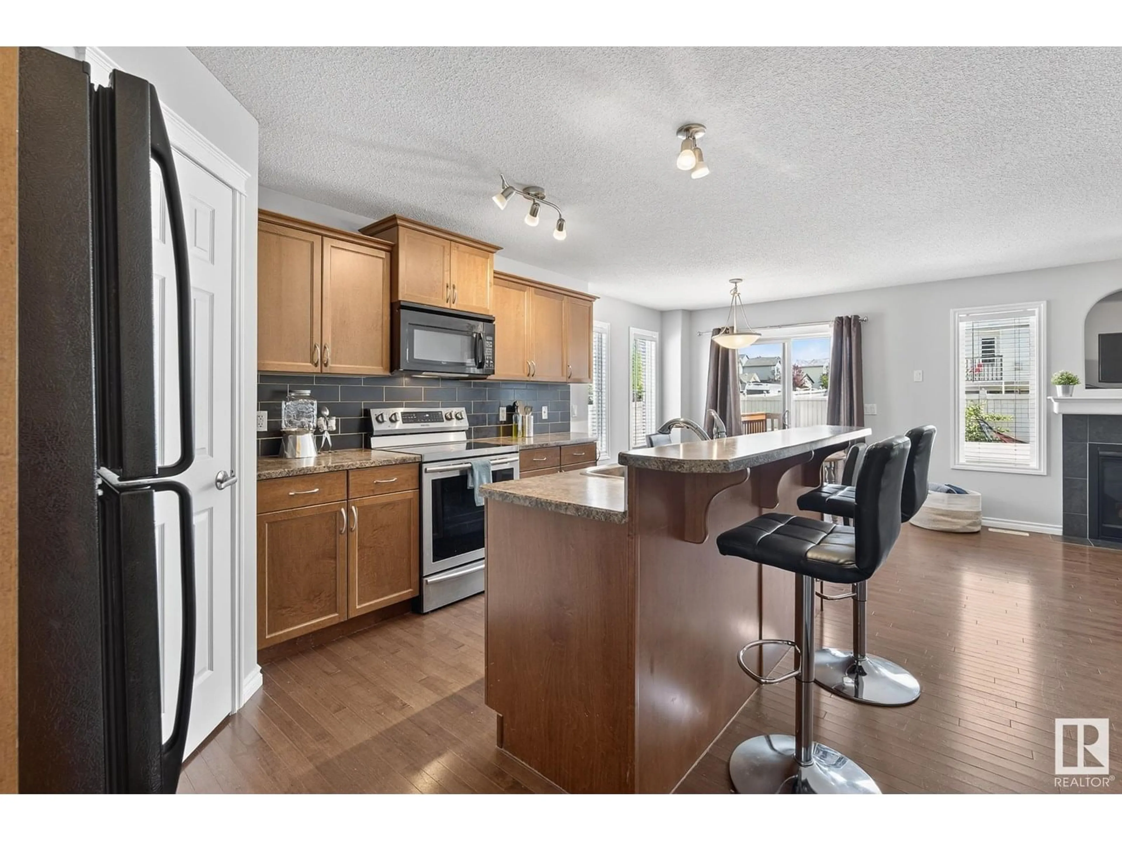 Open concept kitchen, unknown for SW - 1609 65 ST, Edmonton Alberta T6X0N1