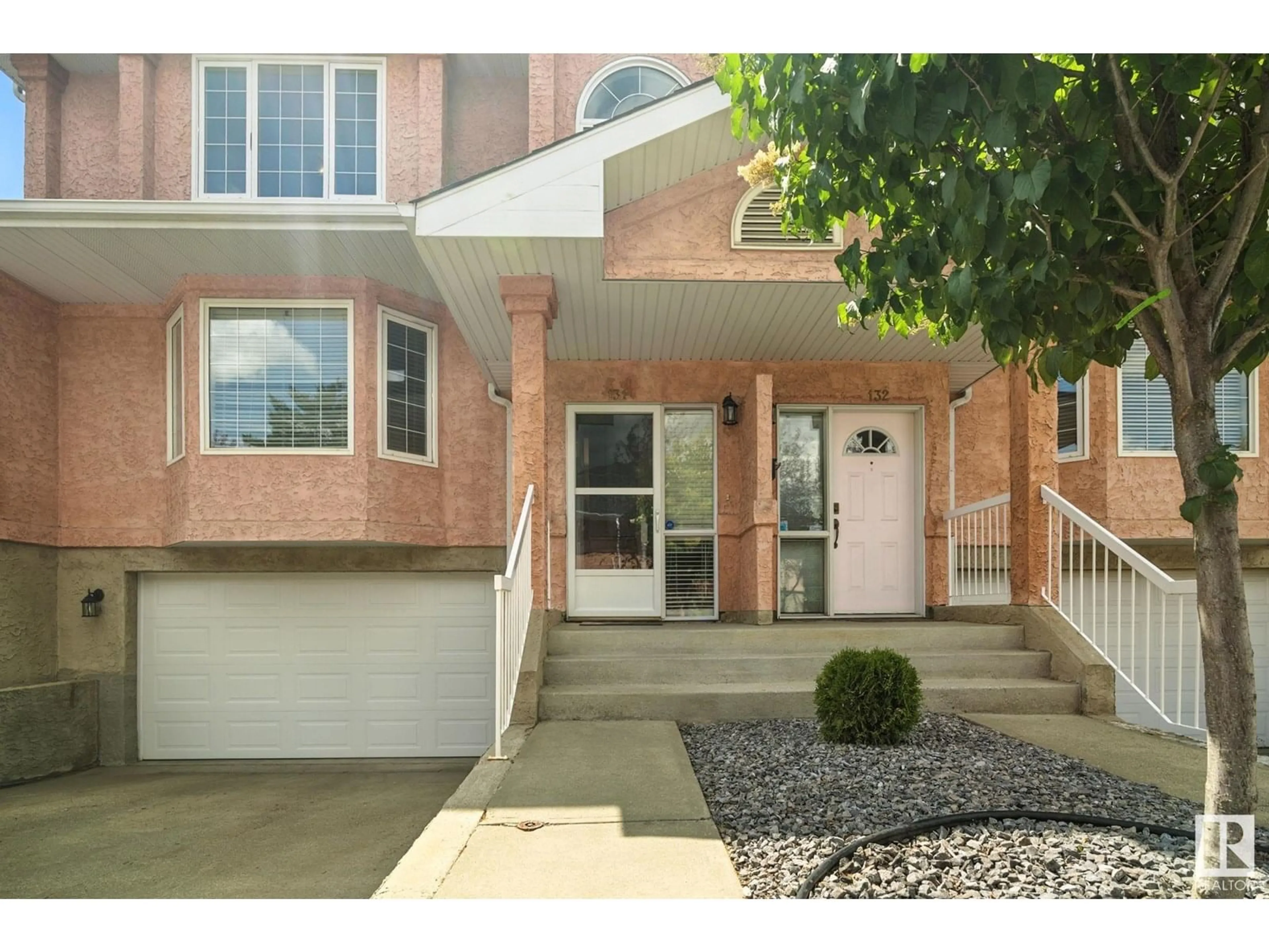 Unknown for 131 - 11115 9 AV, Edmonton Alberta T6J6Z1