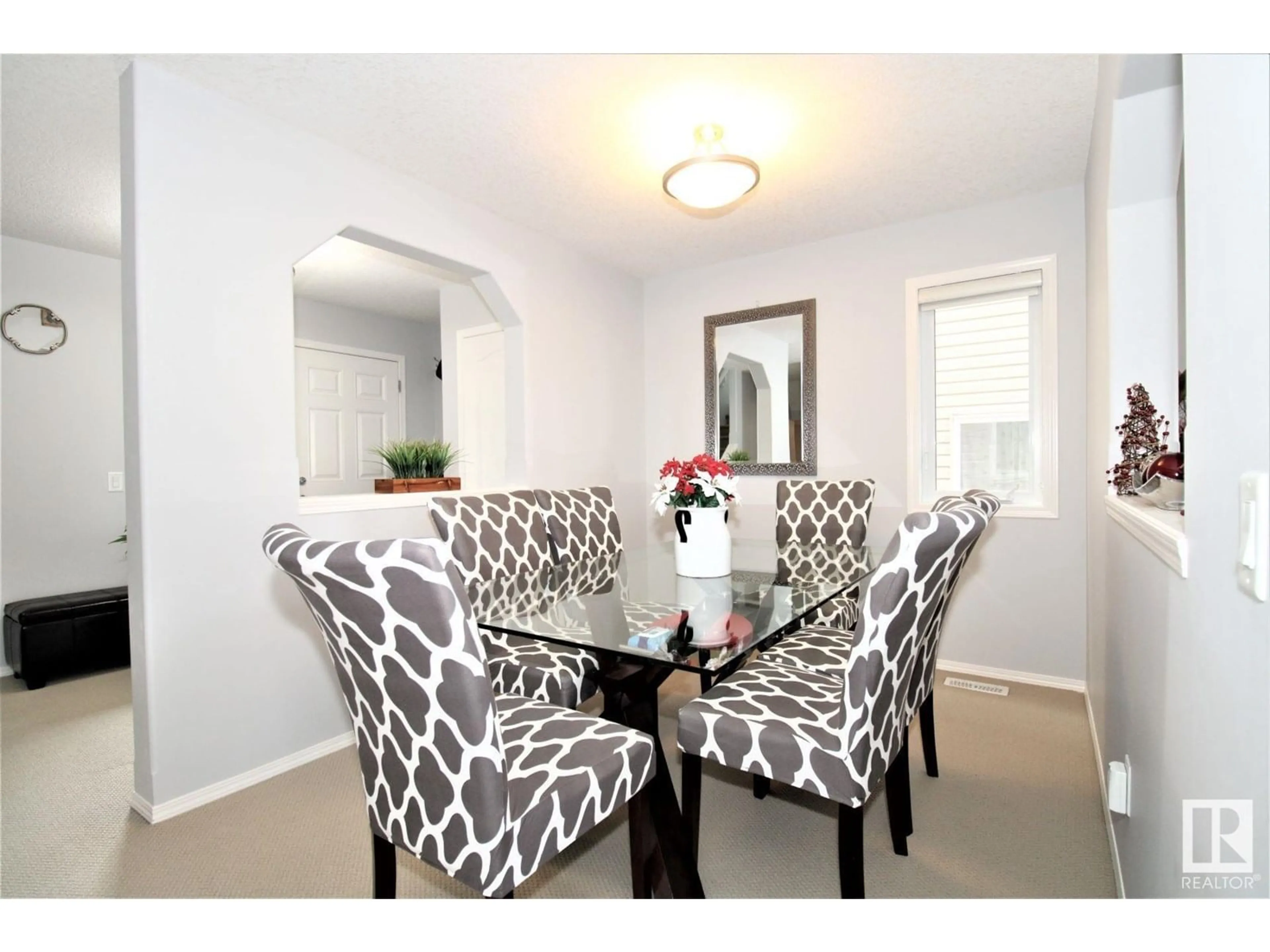 Dining room, unknown for 1218 37 AV NW, Edmonton Alberta T6T0J5