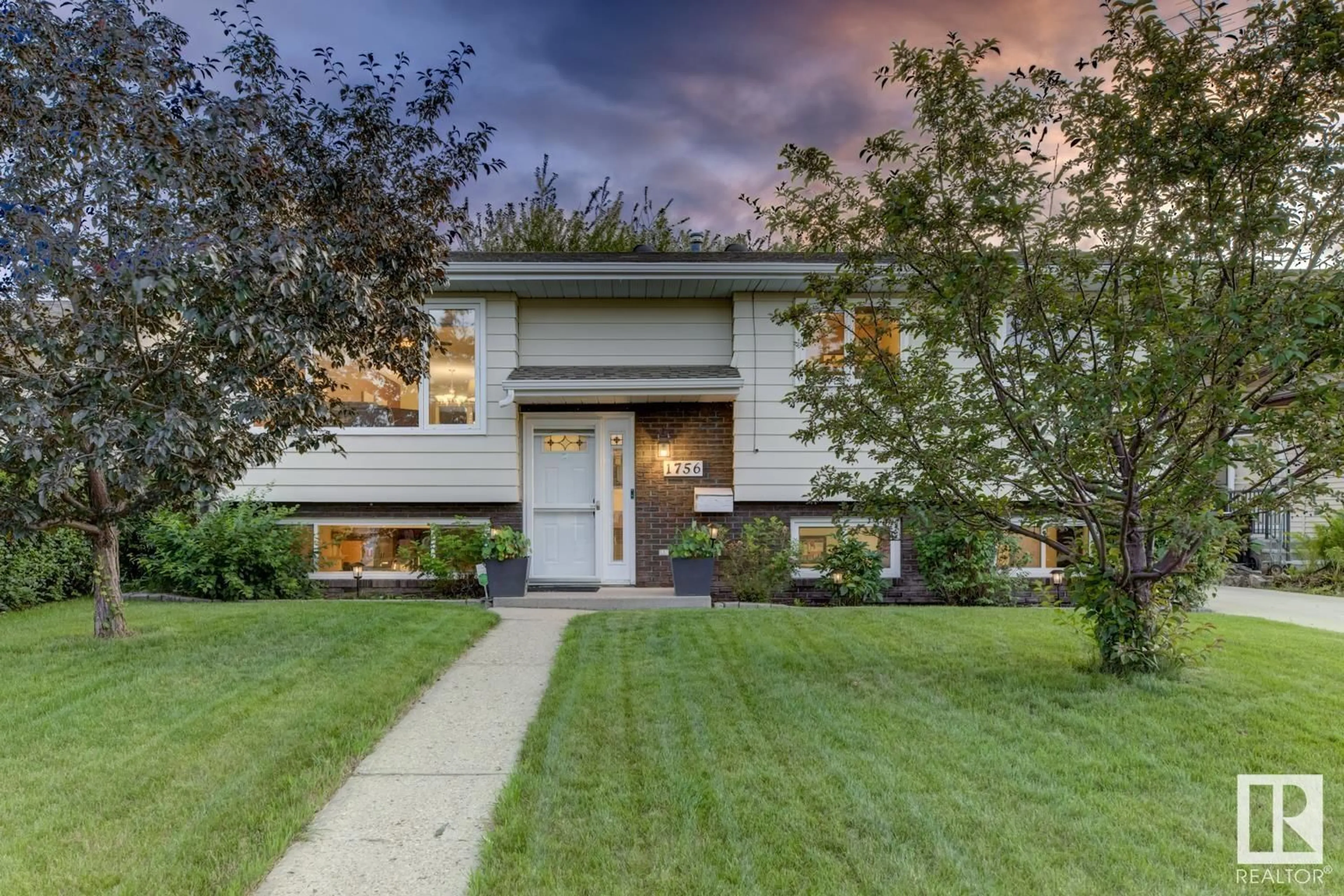 Unknown for 1756 49A ST, Edmonton Alberta T6L3K6