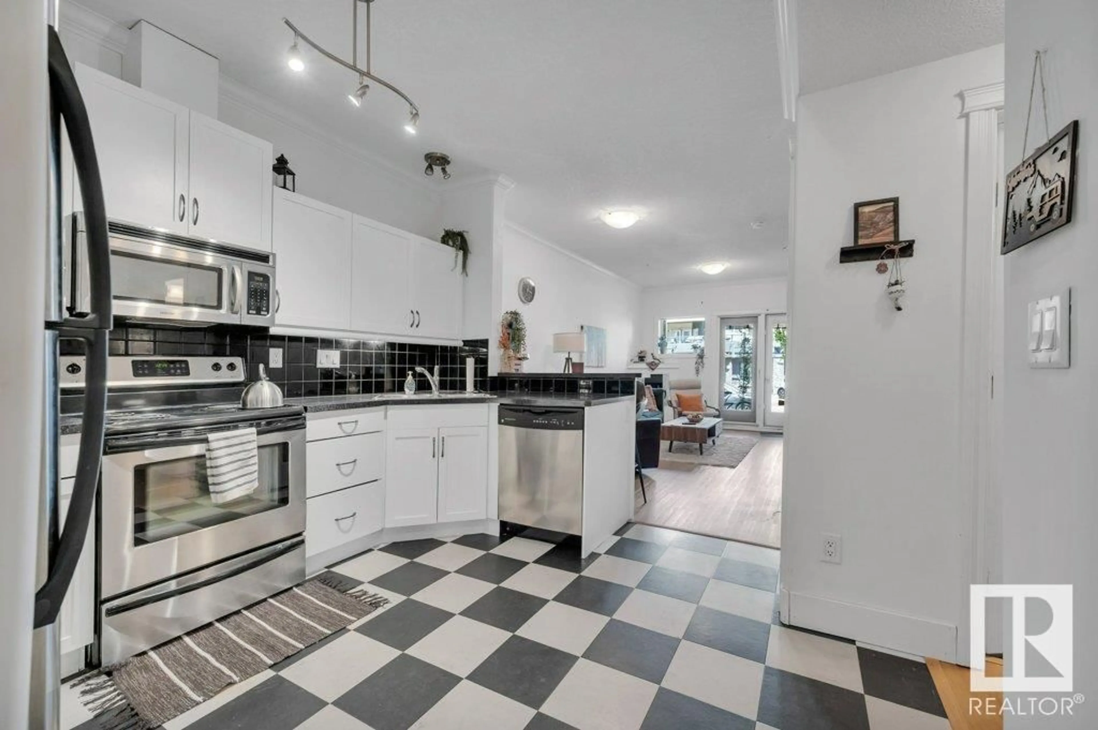 Open concept kitchen, ceramic/tile floor for #114 - 10121 80 AV, Edmonton Alberta T6E0B9