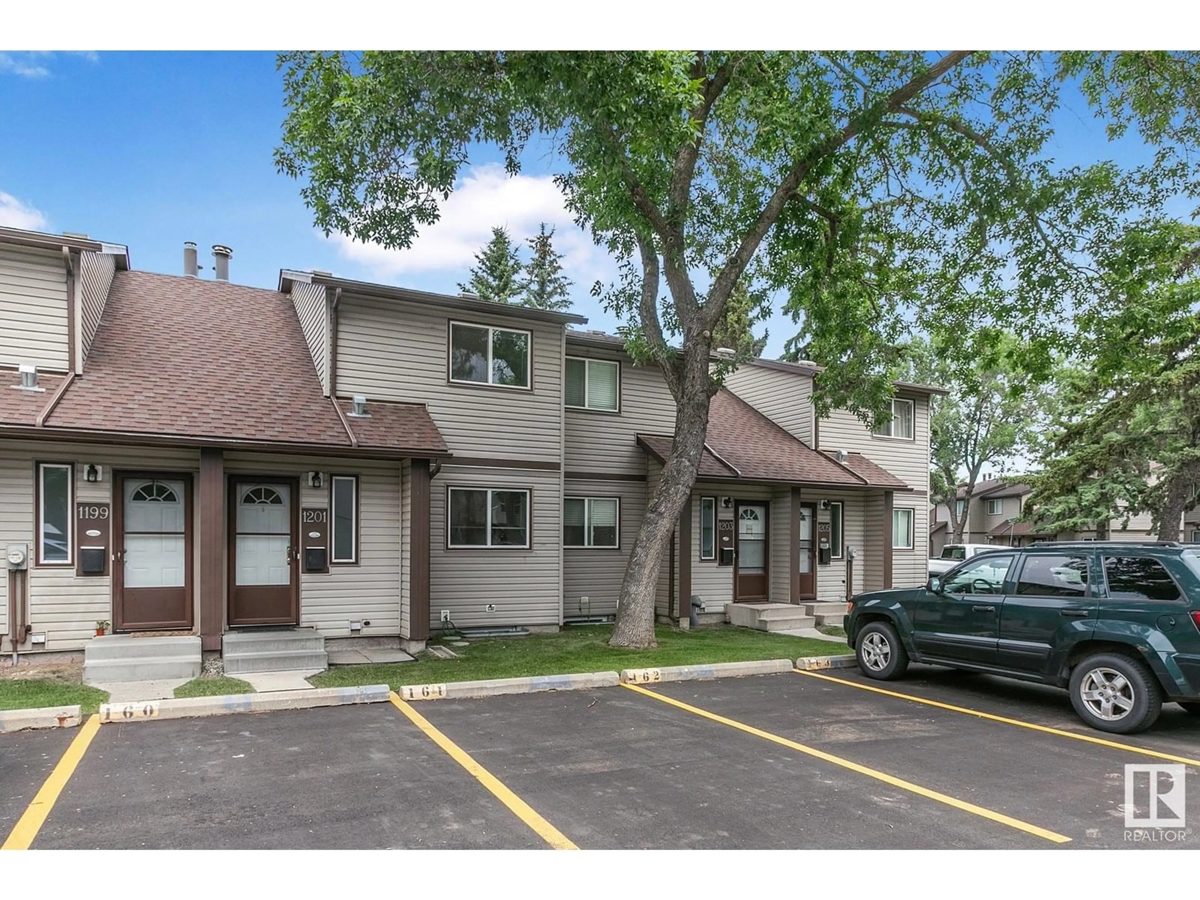 Unknown for 1201 HOOKE RD, Edmonton Alberta T5A4A5
