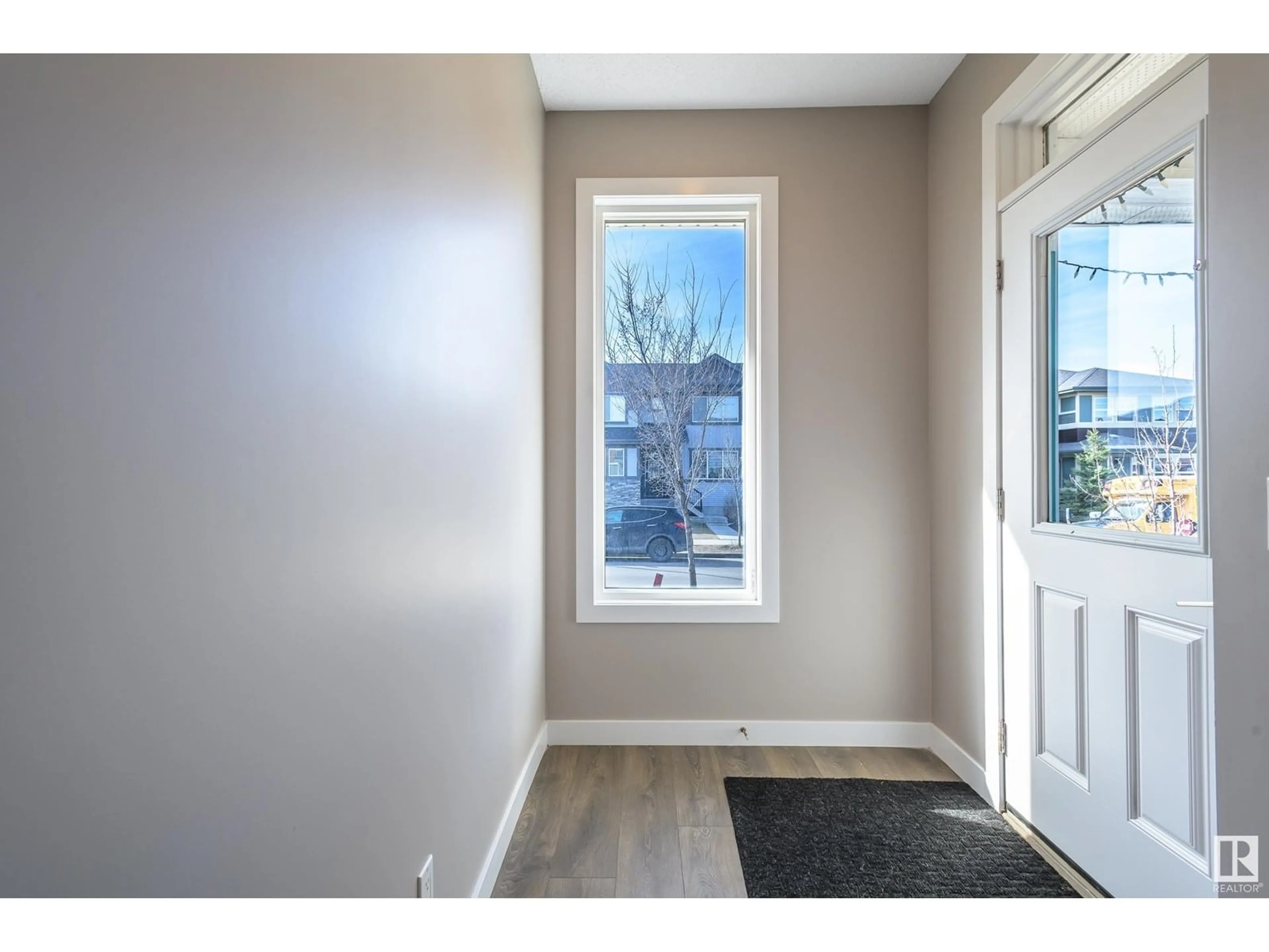 Indoor entryway for 391 CHARLESWORTH DR, Edmonton Alberta T6X2G5