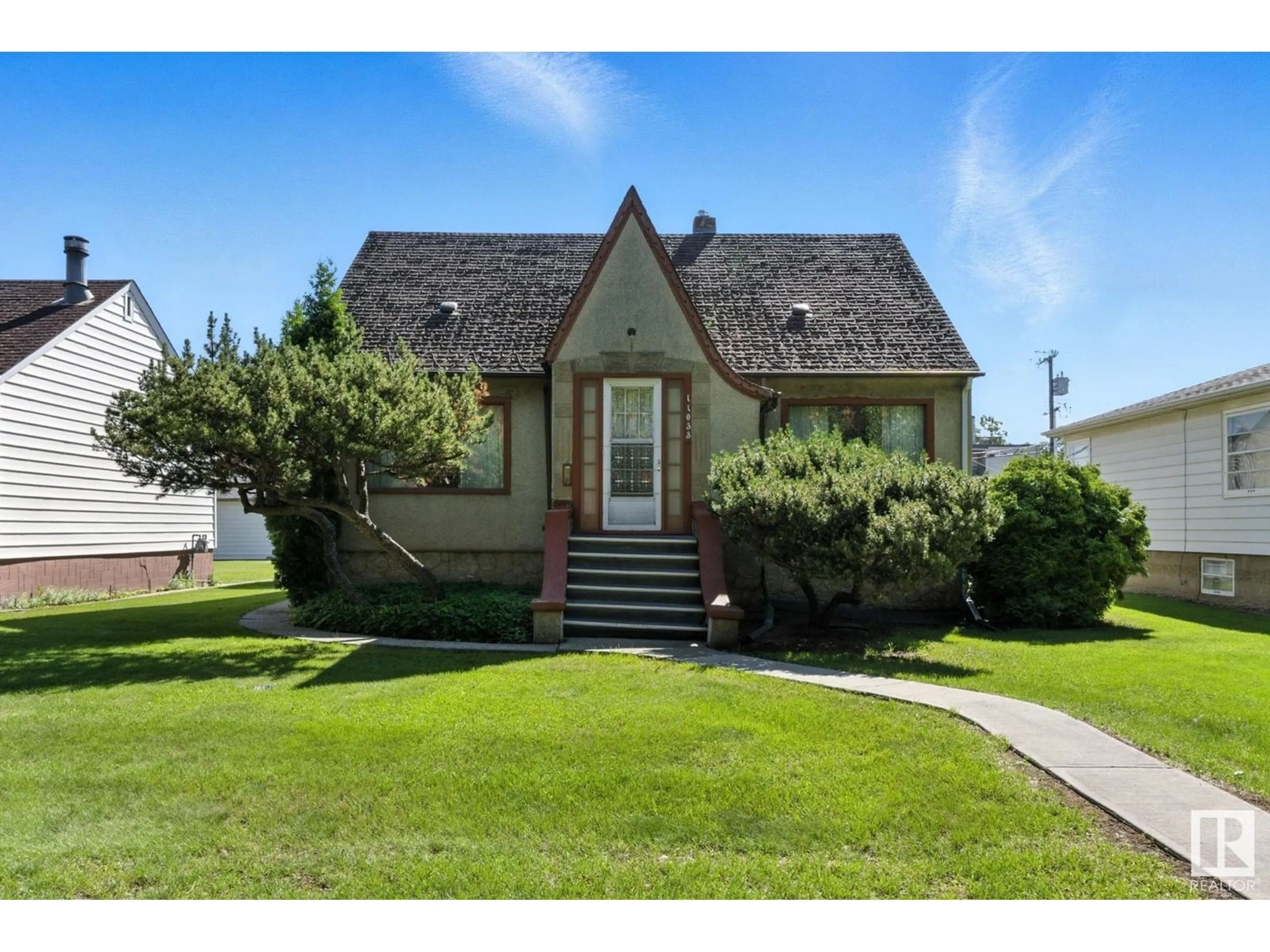 Unknown for 11033 107 ST NW, Edmonton Alberta T5H2Z6