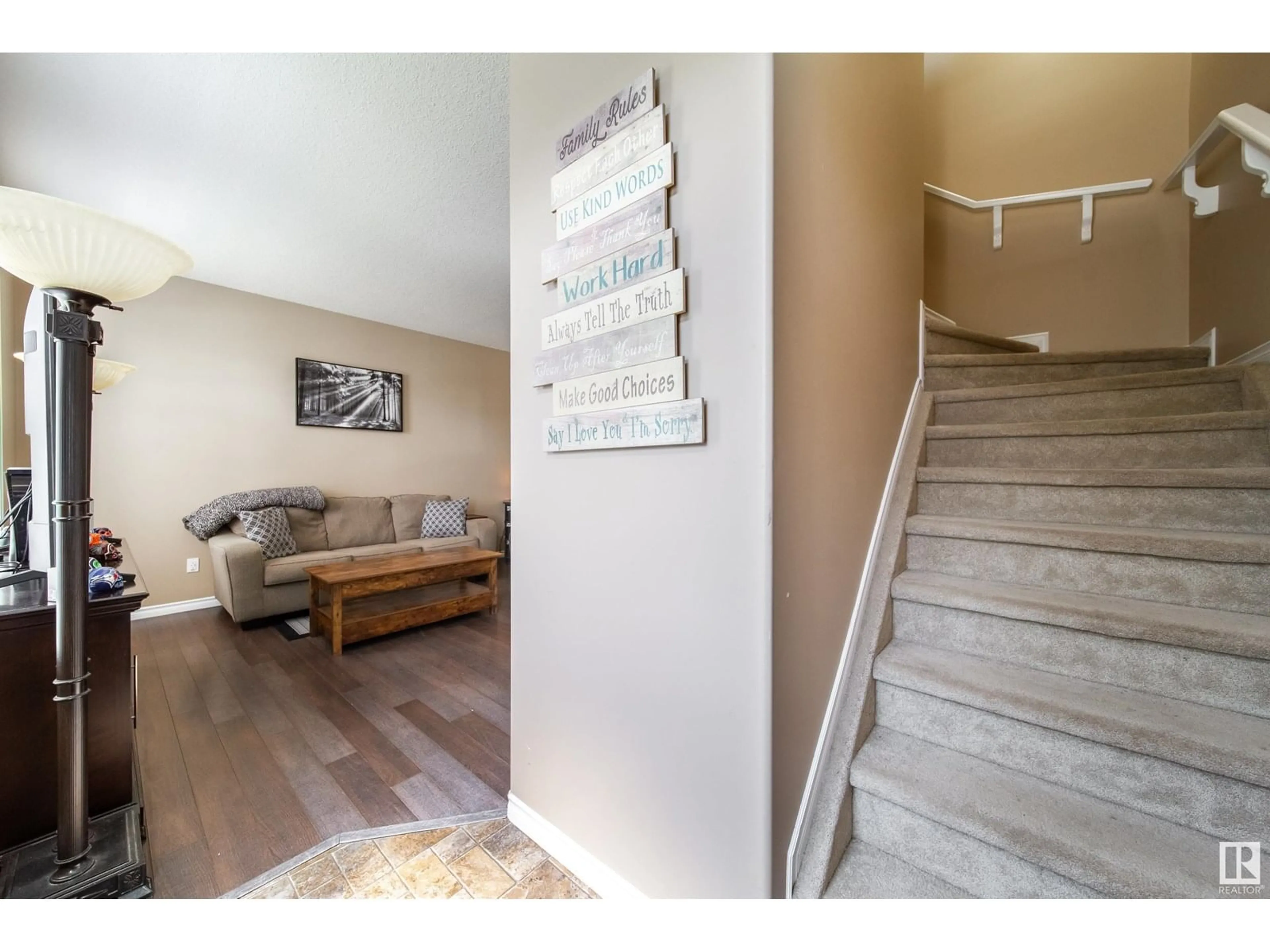 Indoor entryway for 9820 104 AV, Morinville Alberta T8R0C2