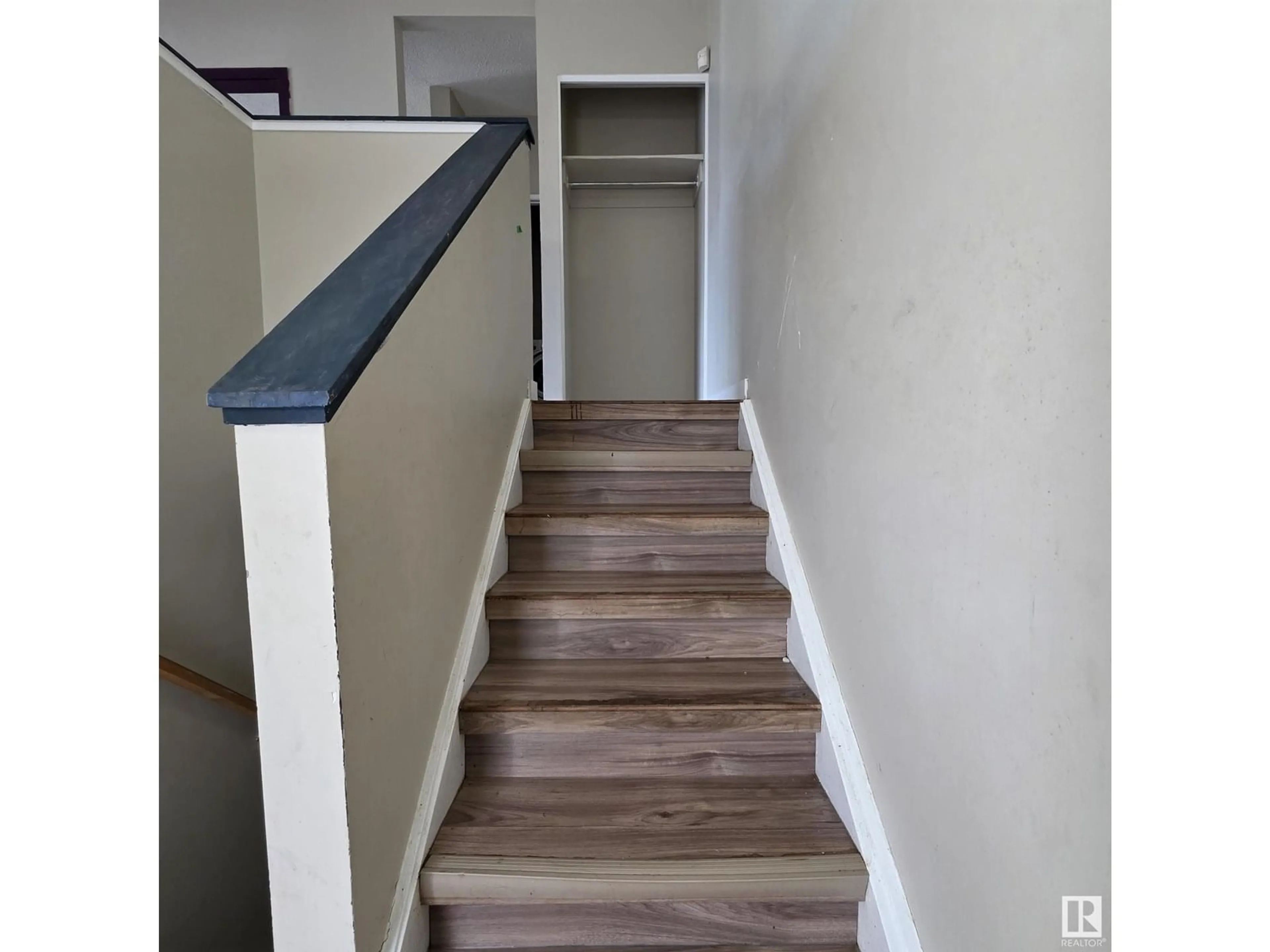 Stairs for NW - 8924B 144 AV, Edmonton Alberta T5E5V4