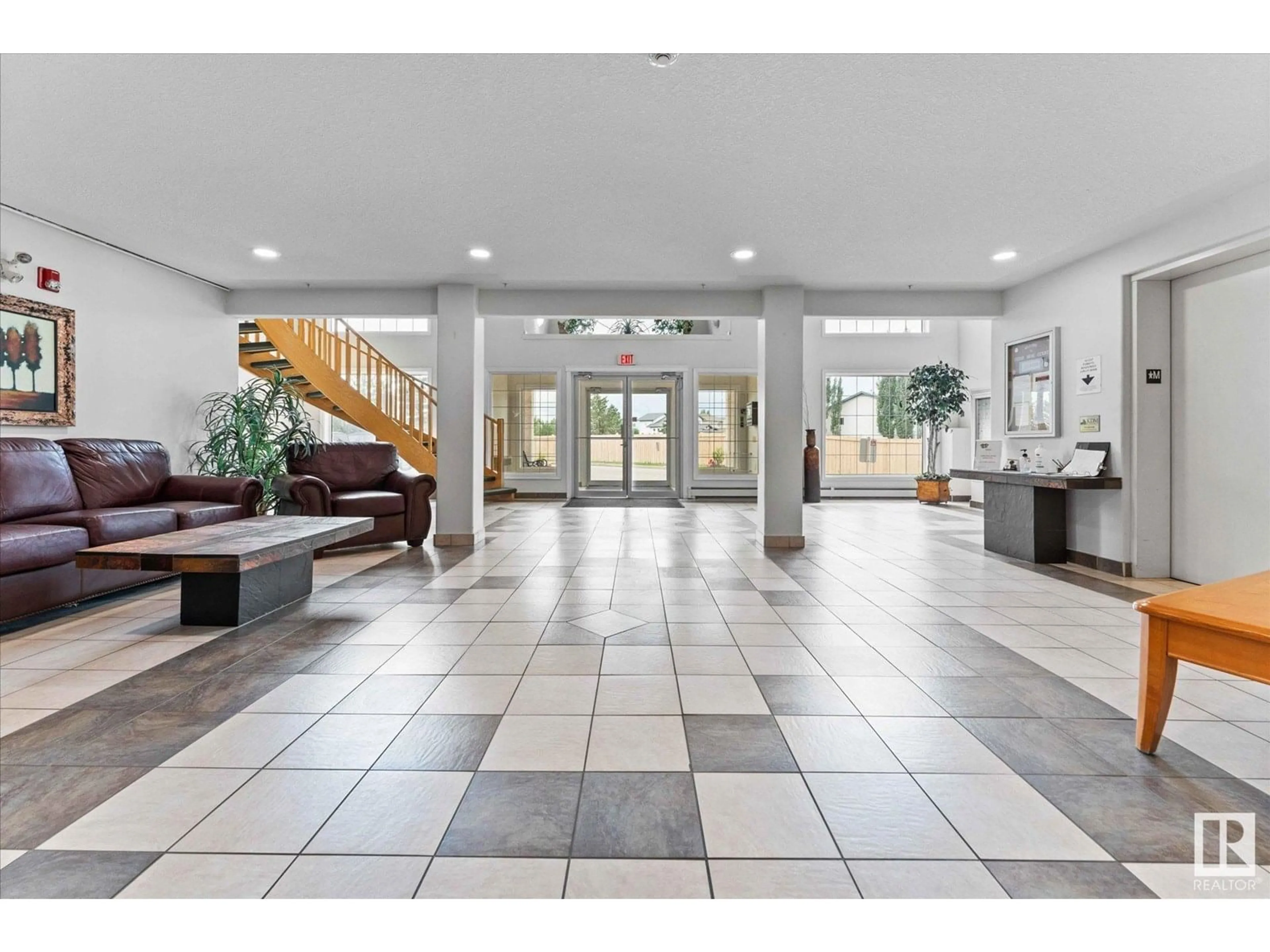 Lobby for #303 - 7803 GOLF COURSE RD, Stony Plain Alberta T7X2Y6