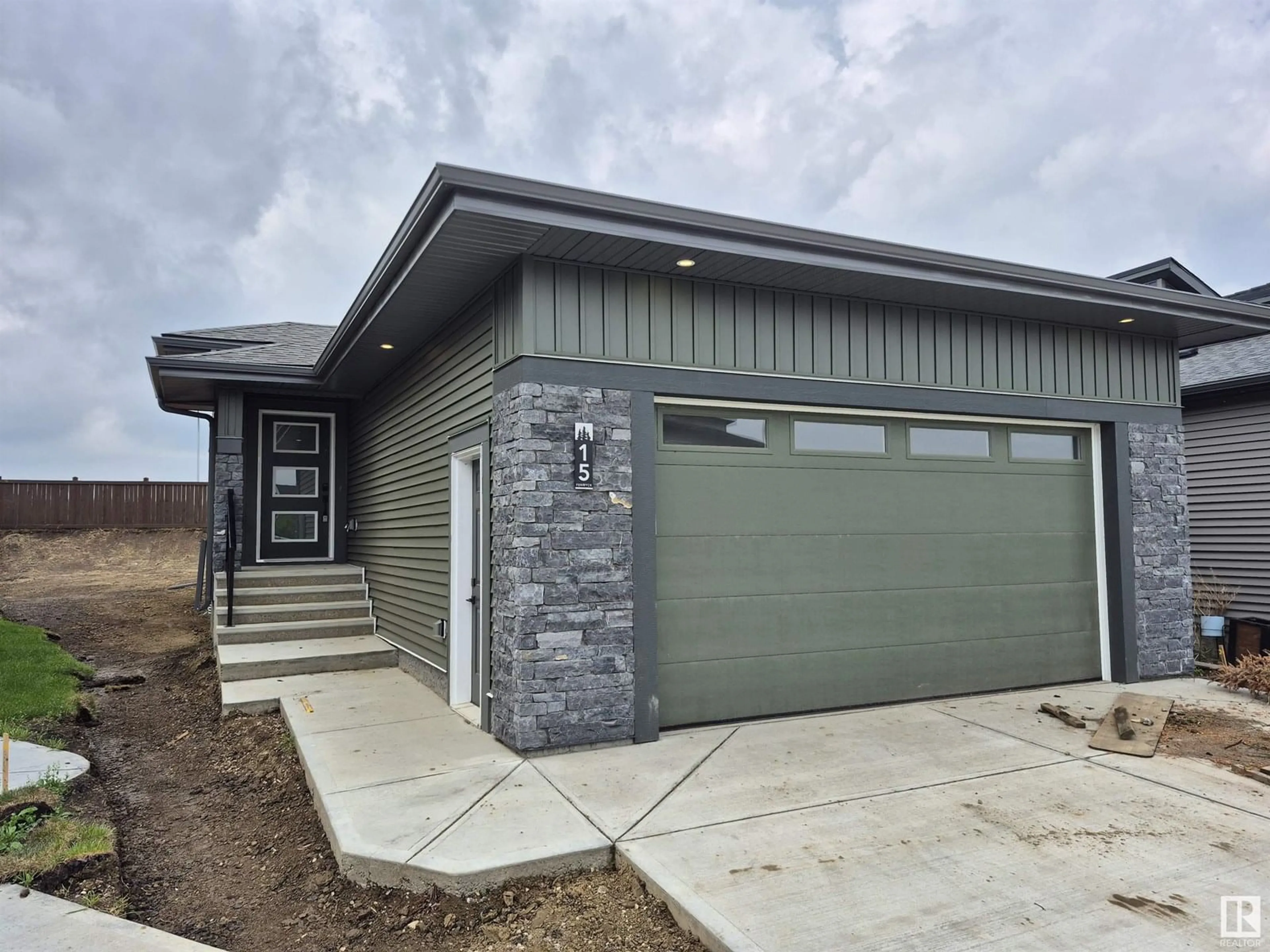 Home with brick exterior material, street for 15 BRUNSWYCK CR, Spruce Grove Alberta T7X0Y9