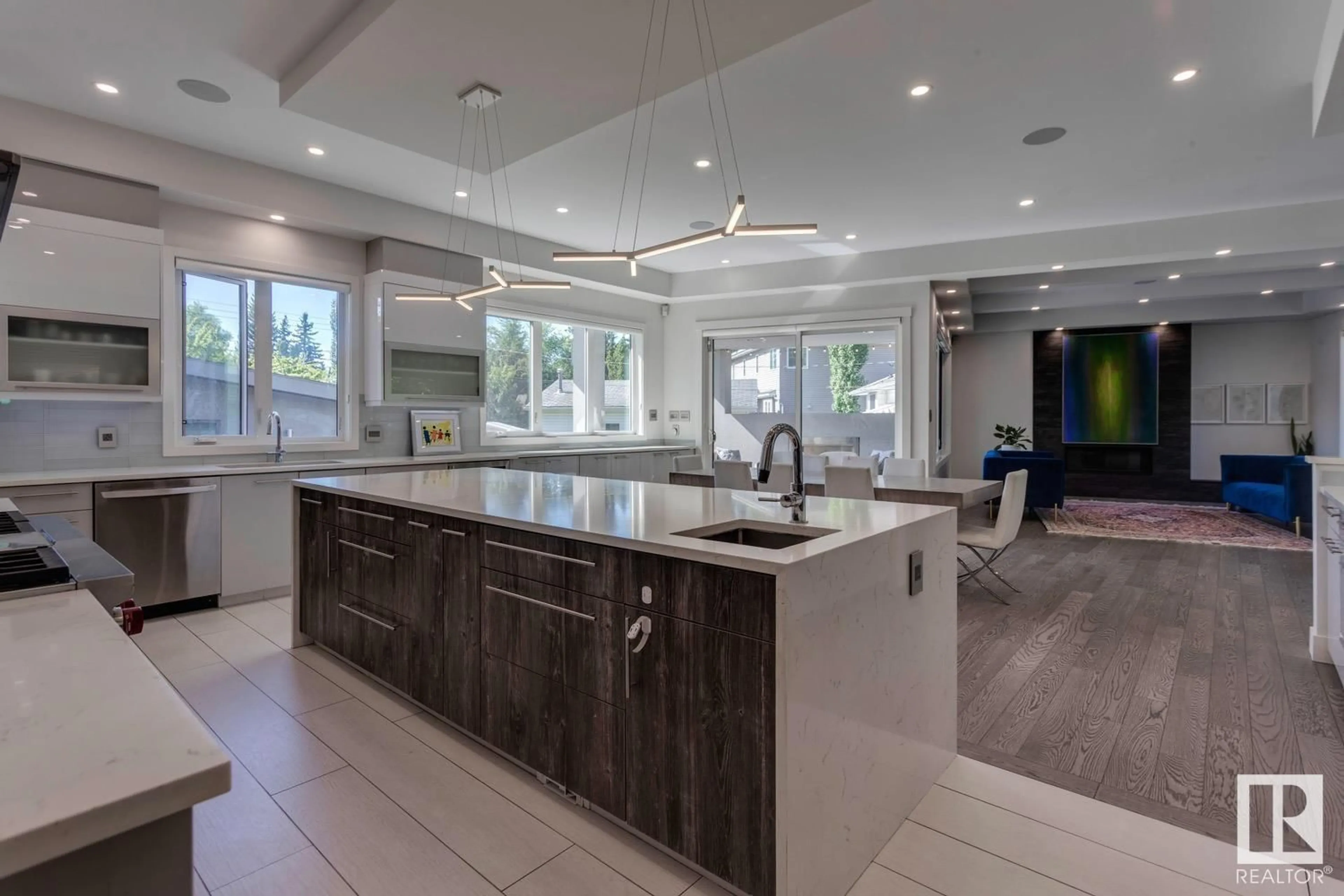 Open concept kitchen, ceramic/tile floor for 14643 92A AV, Edmonton Alberta T5R5E5