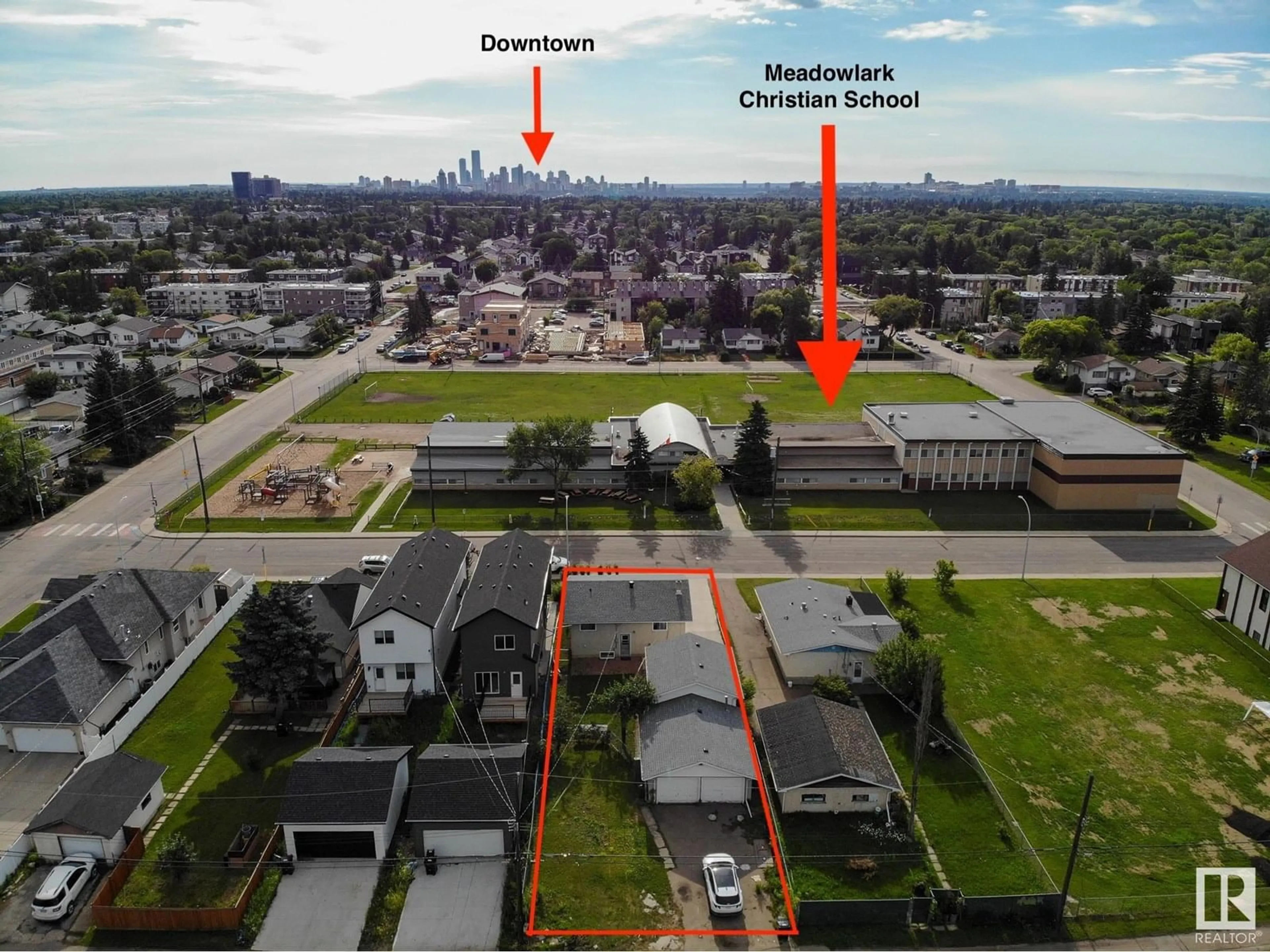 A pic from outside/outdoor area/front of a property/back of a property/a pic from drone, city buildings view from balcony for NW - 9822 158 ST, Edmonton Alberta T5P2X3