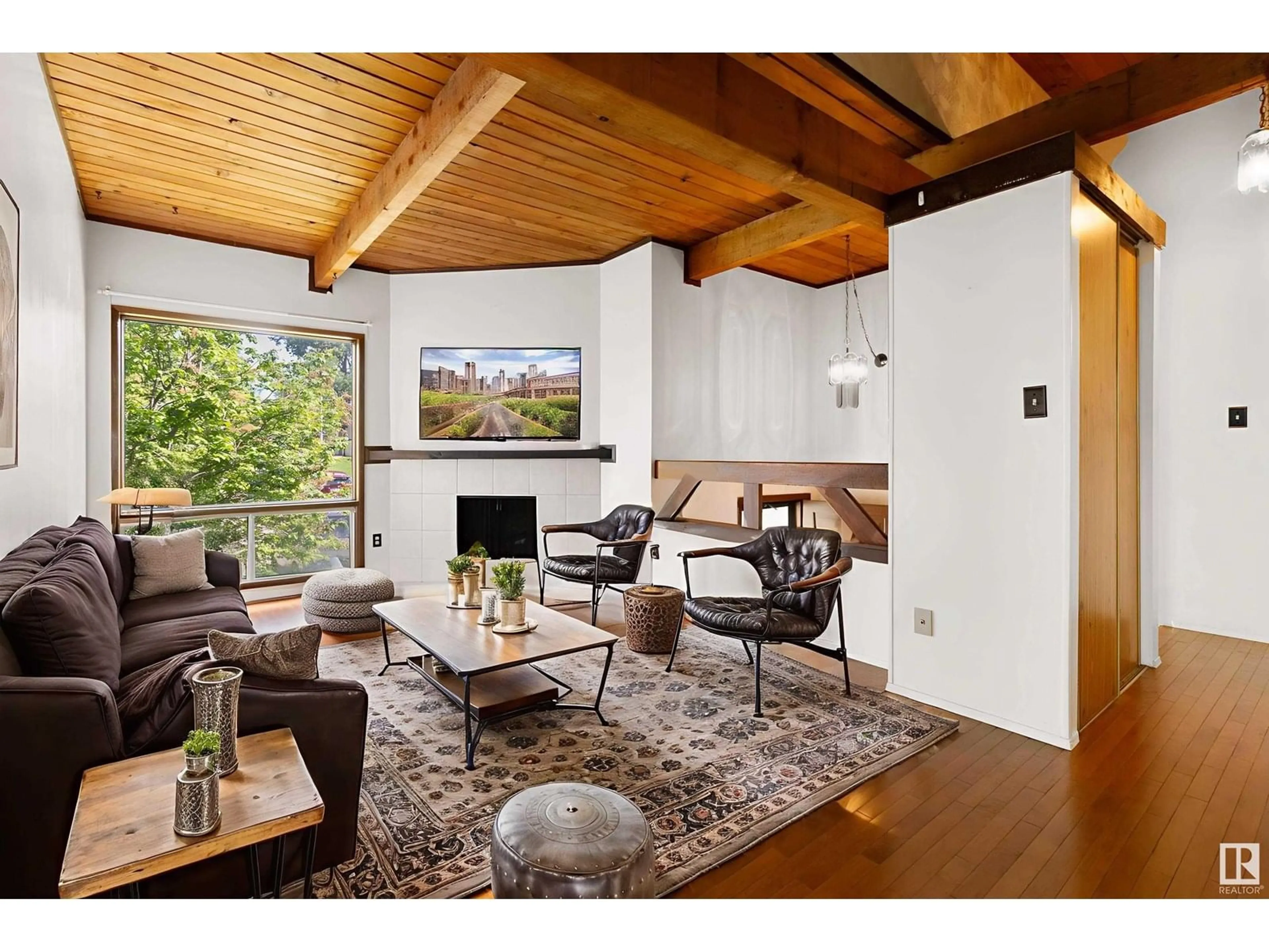 Living room with furniture, wood/laminate floor for 506 LEE RIDGE RD, Edmonton Alberta T6K2K3