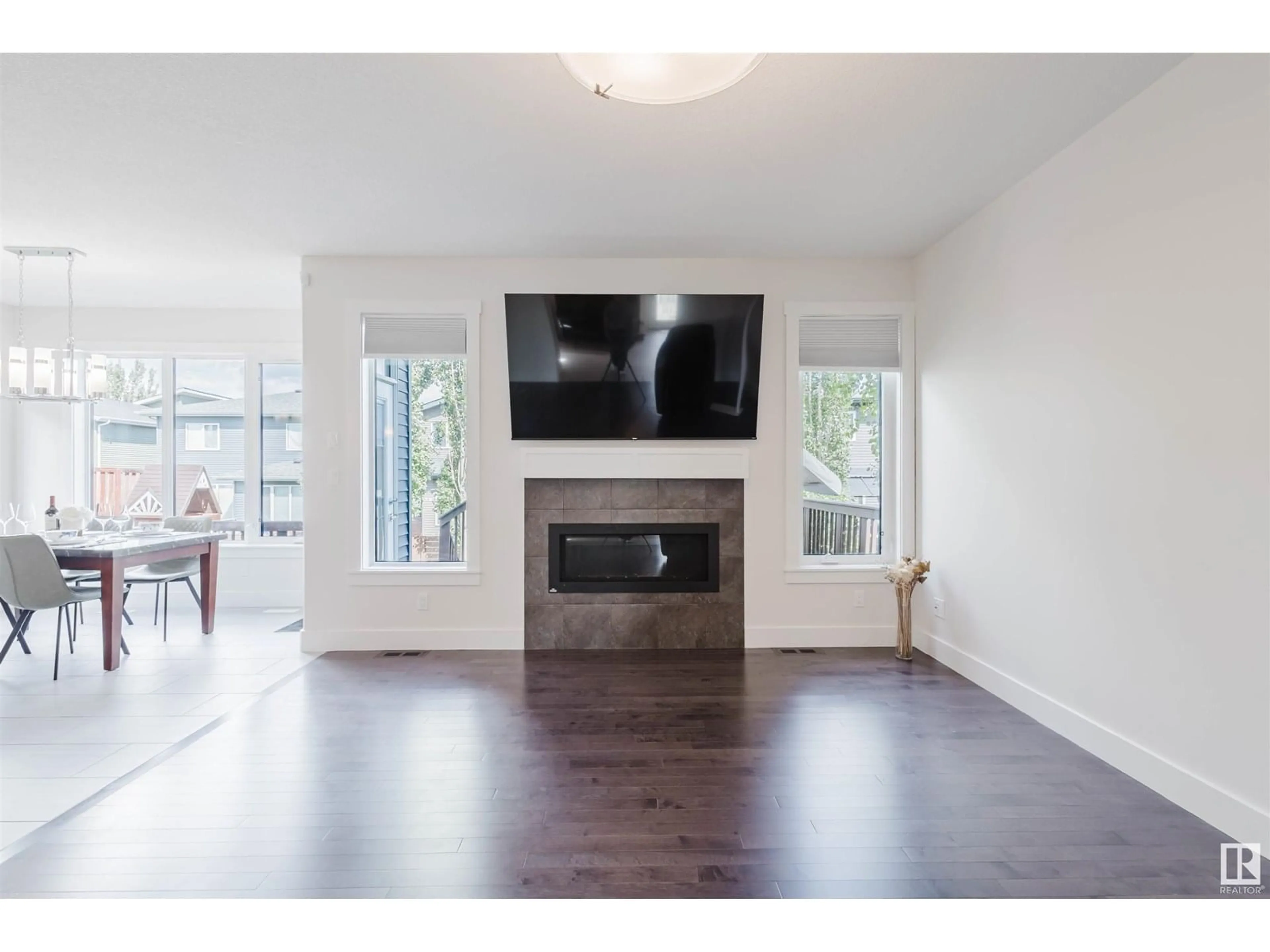 Unknown for 2120 WARE RD, Edmonton Alberta T6W2T9