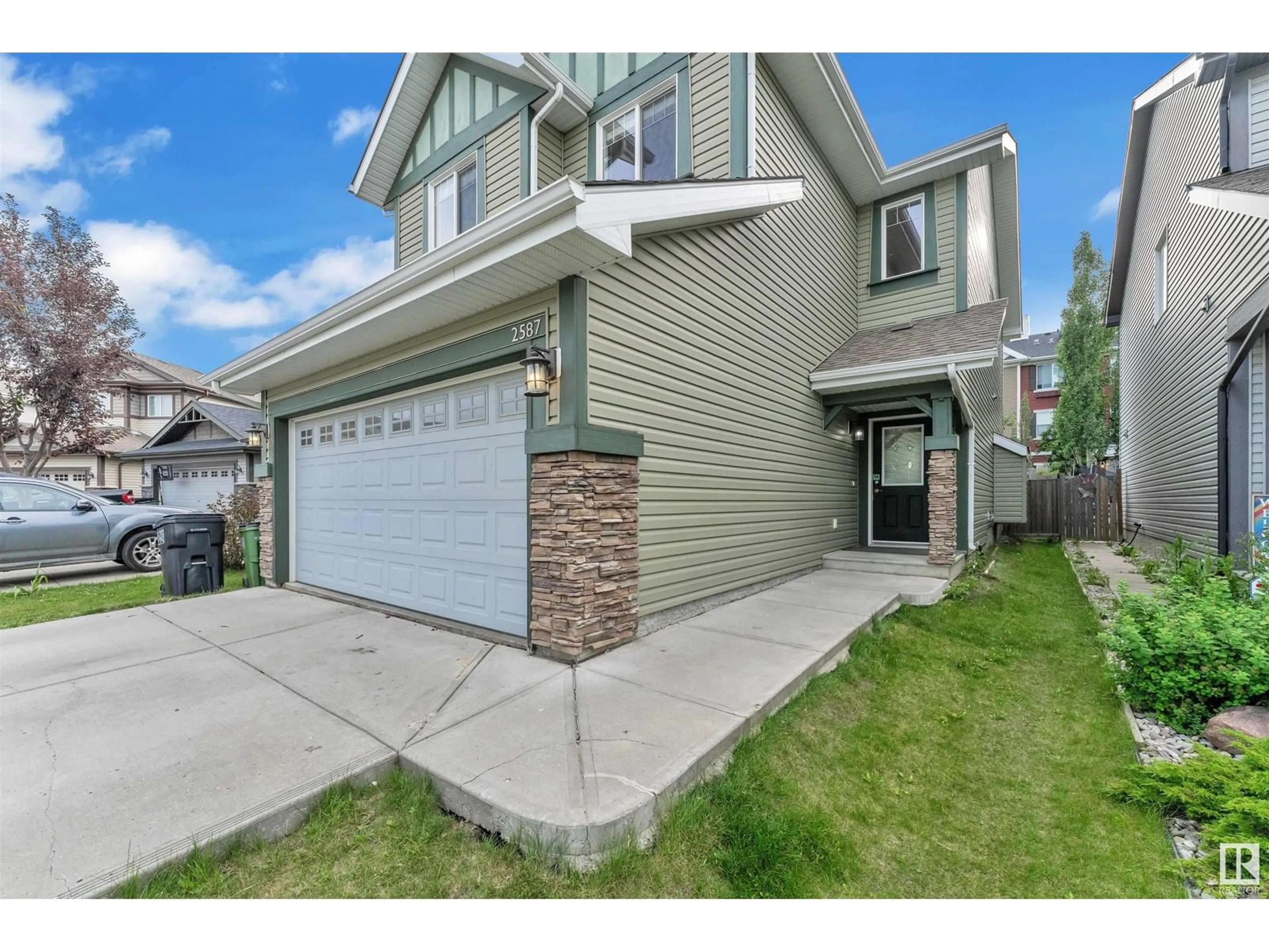 Unknown for 2587 COLE CR, Edmonton Alberta T6W2A3