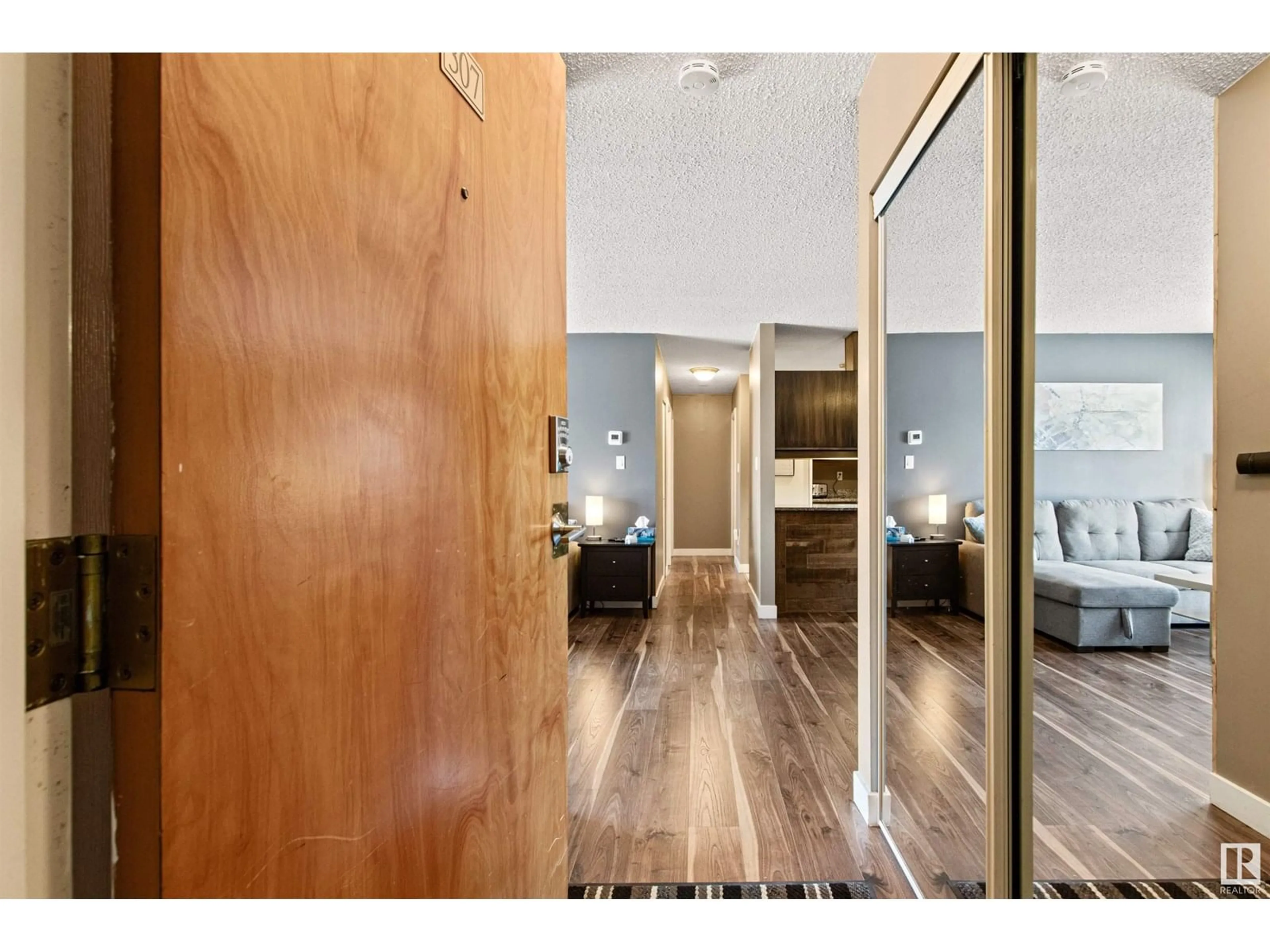 Indoor foyer for 307 - 32 ALPINE PL, St. Albert Alberta T8N3Y2