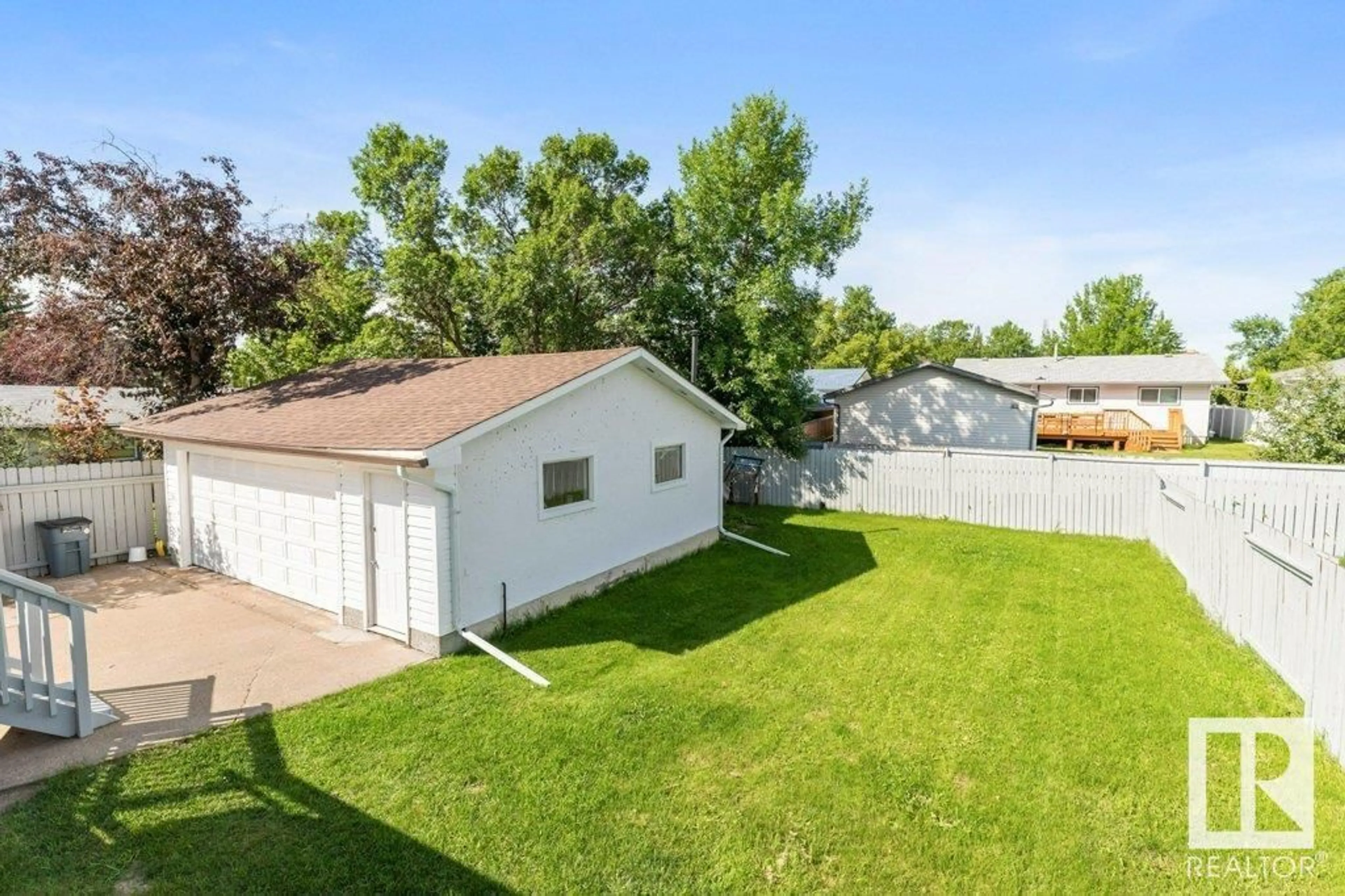 A pic from outside/outdoor area/front of a property/back of a property/a pic from drone, unknown for 14624 60 ST, Edmonton Alberta T5A1Z4