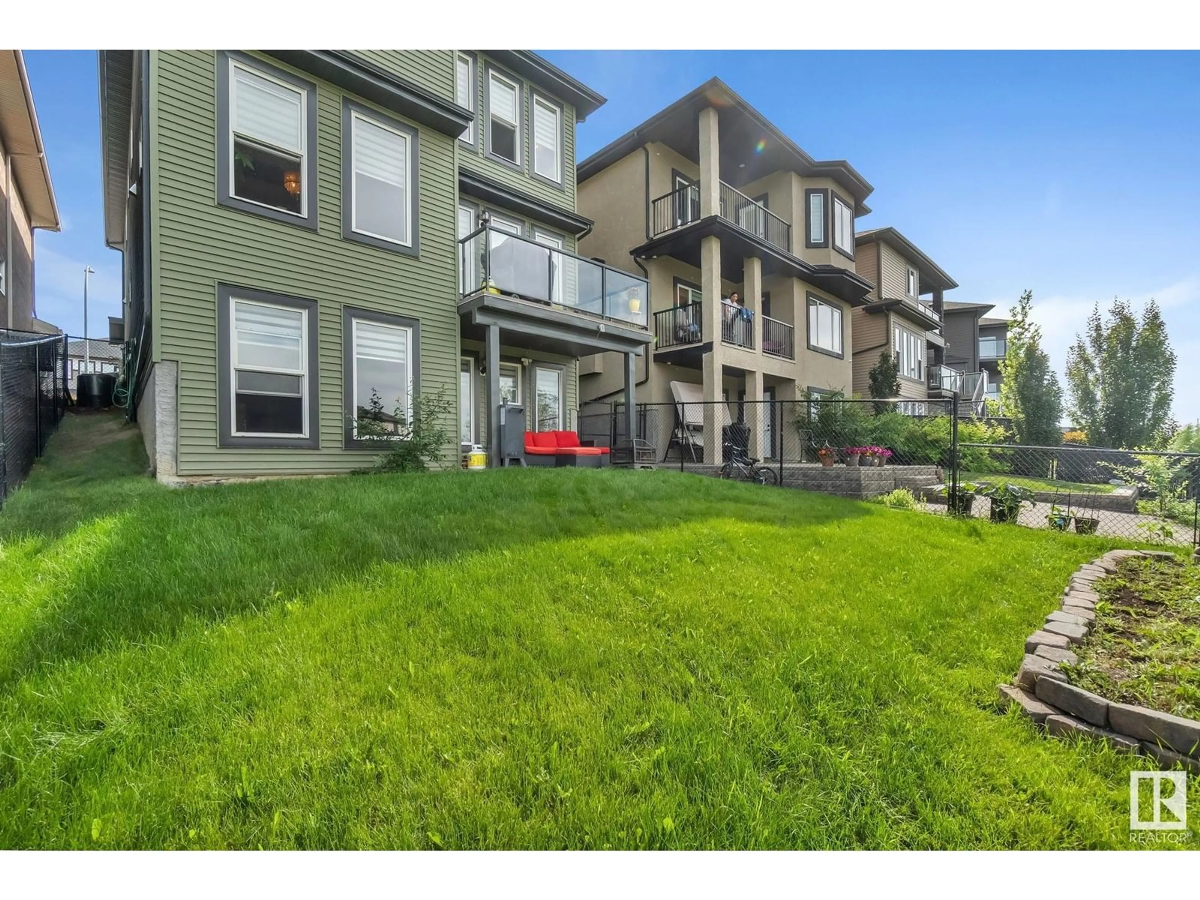 A pic from outside/outdoor area/front of a property/back of a property/a pic from drone, mountain view for 13832 139 AV, Edmonton Alberta T6V0M1