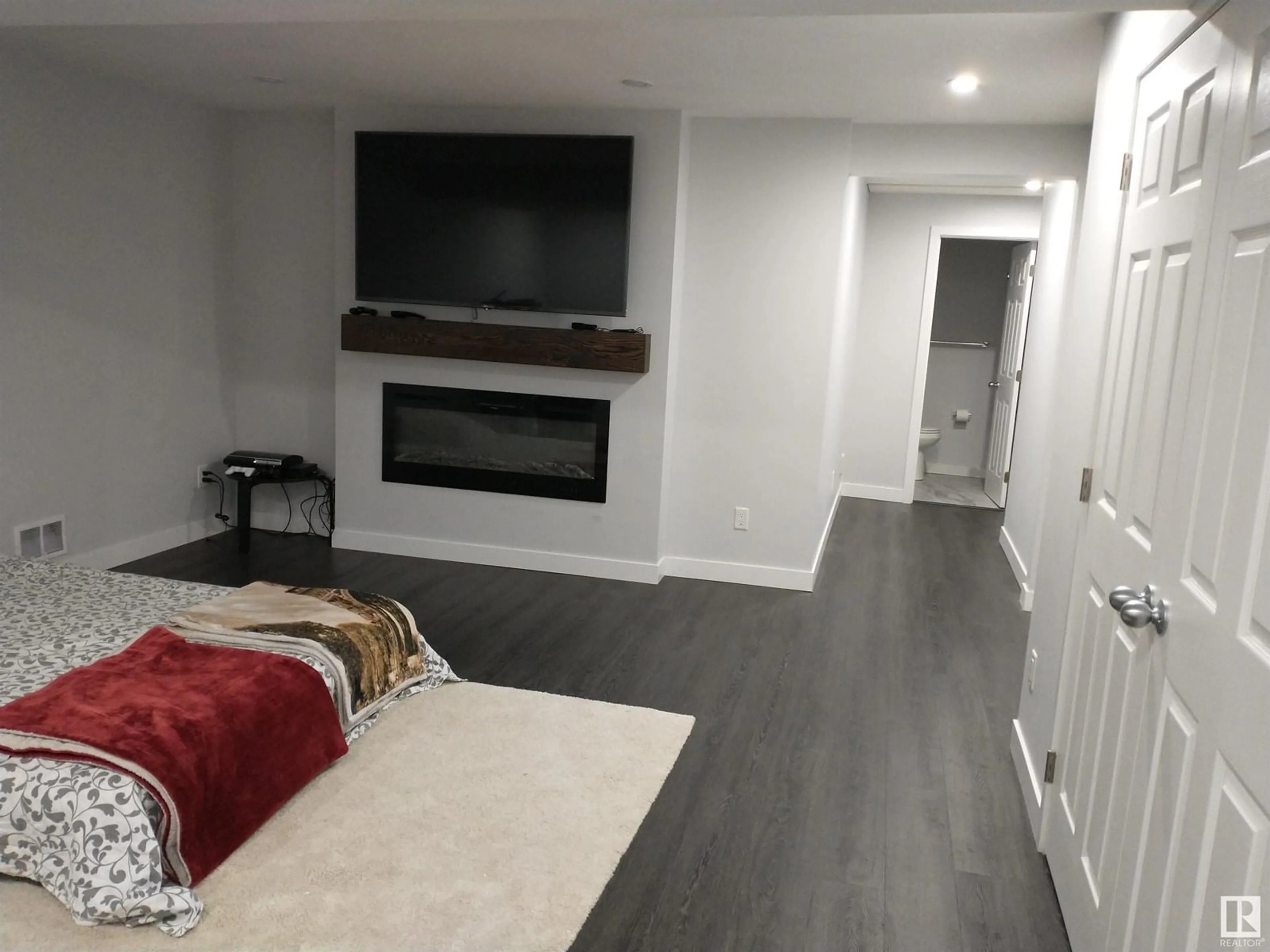A pic of a room for 21235 90 AV, Edmonton Alberta T5T6Z1