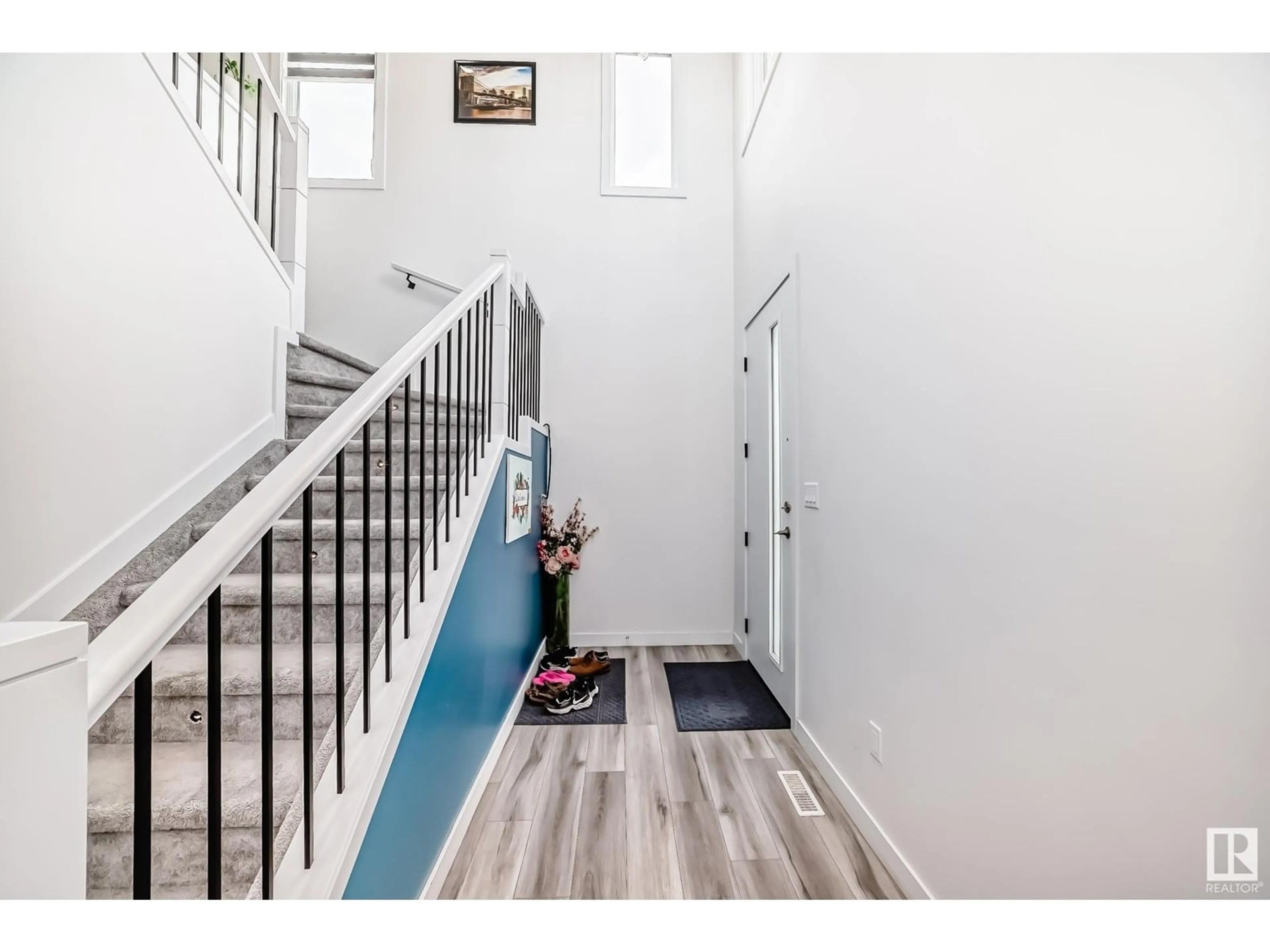 Indoor entryway for SW - 15804 34 AV, Edmonton Alberta T6W5A1