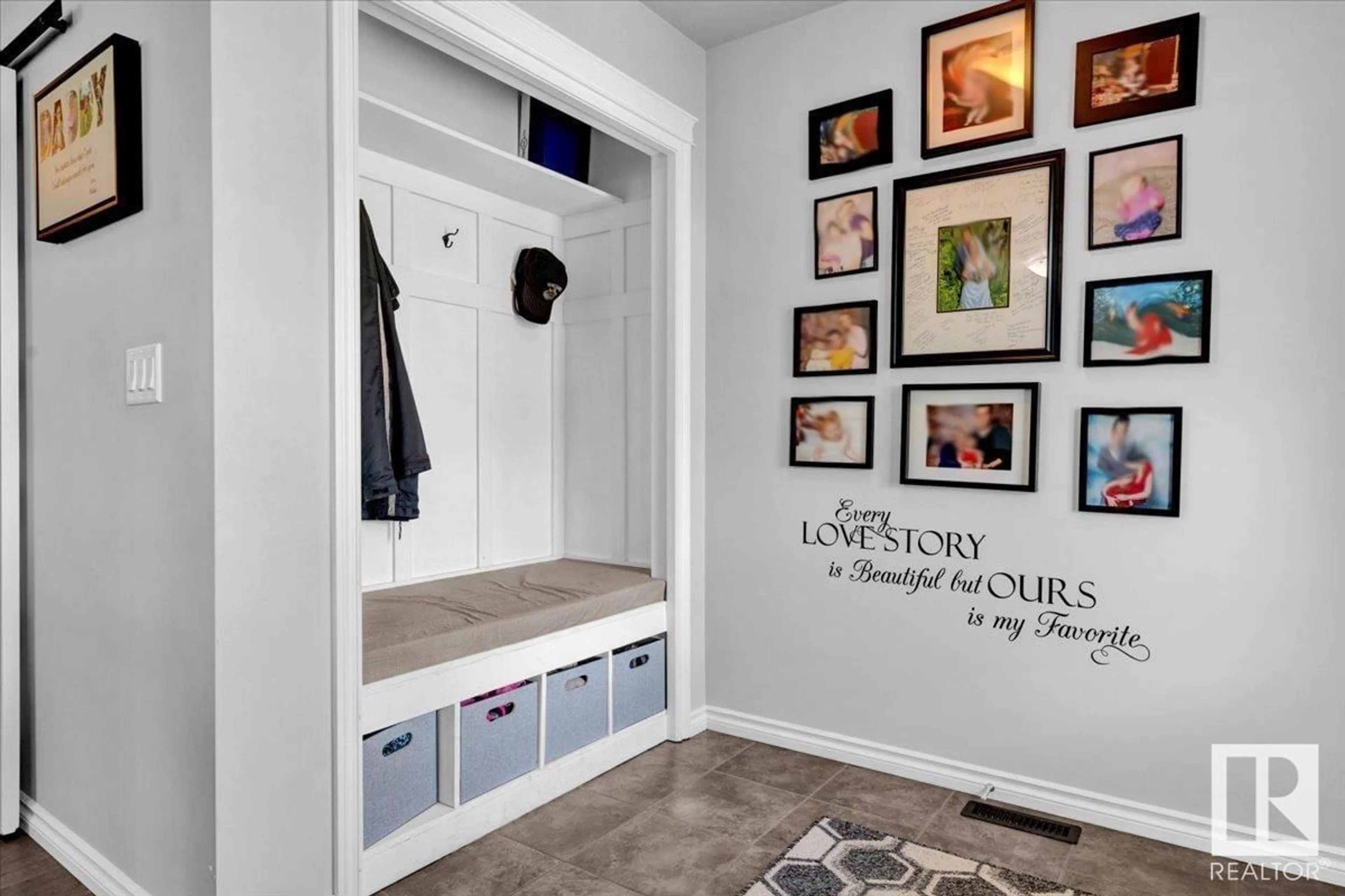 Indoor entryway for NW - 8807 223 ST, Edmonton Alberta T5T7H2