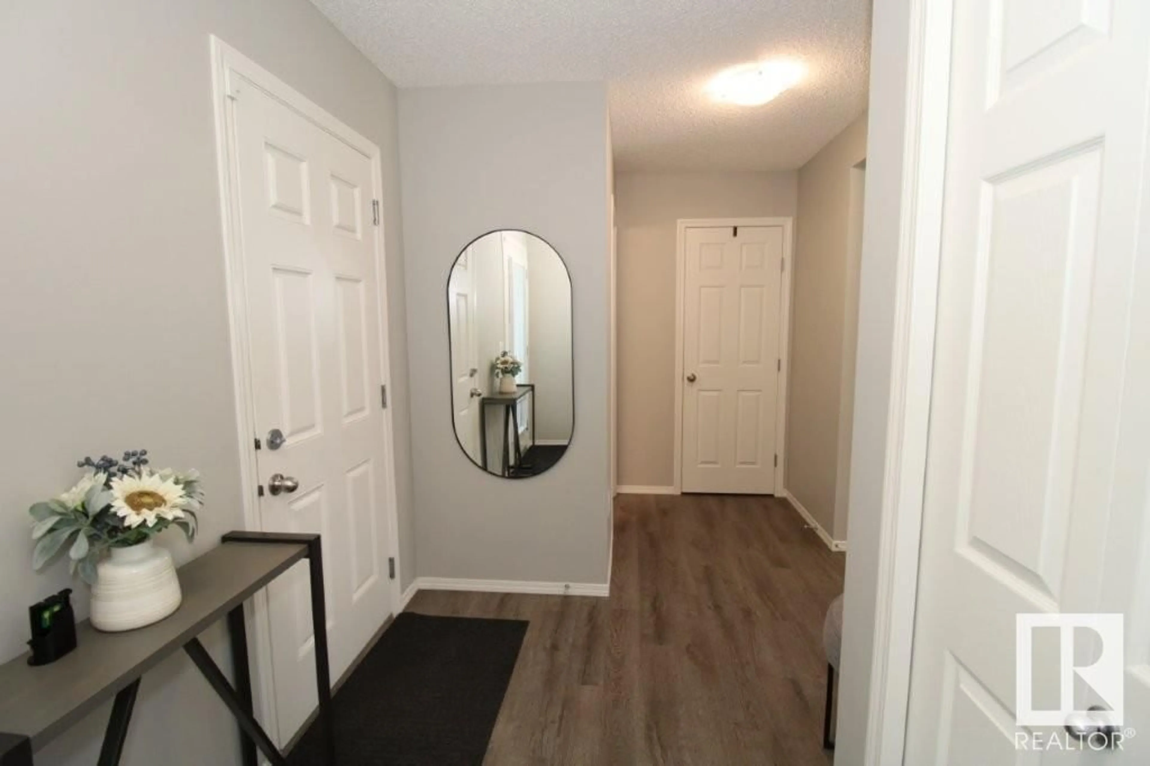Indoor entryway for 3097 CHECKNITA WY, Edmonton Alberta T6W4E9
