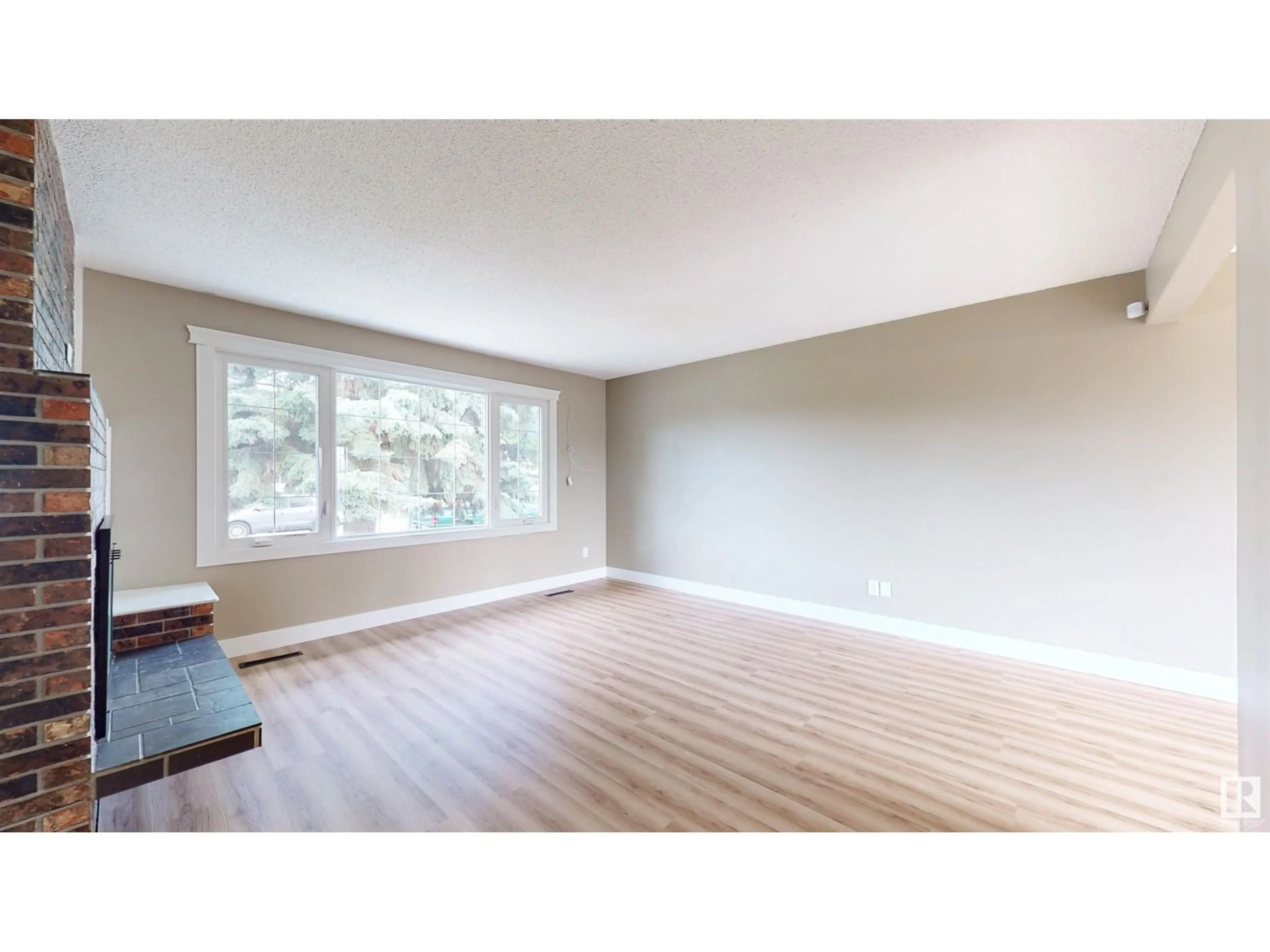 A pic of a room for 6007 141 AV, Edmonton Alberta T5A1H9