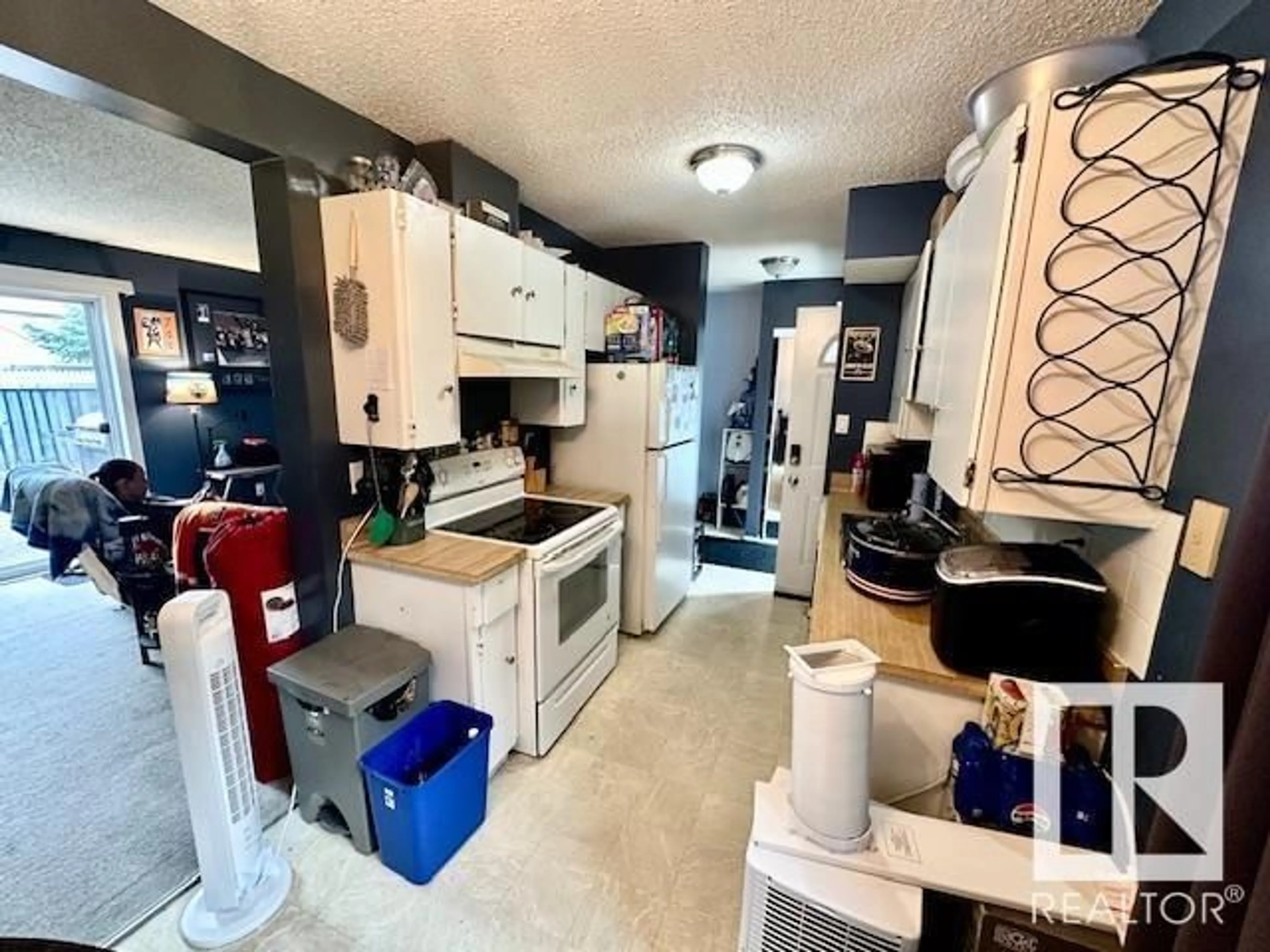Unknown for NW - 18432 62B AV, Edmonton Alberta T5T2N7