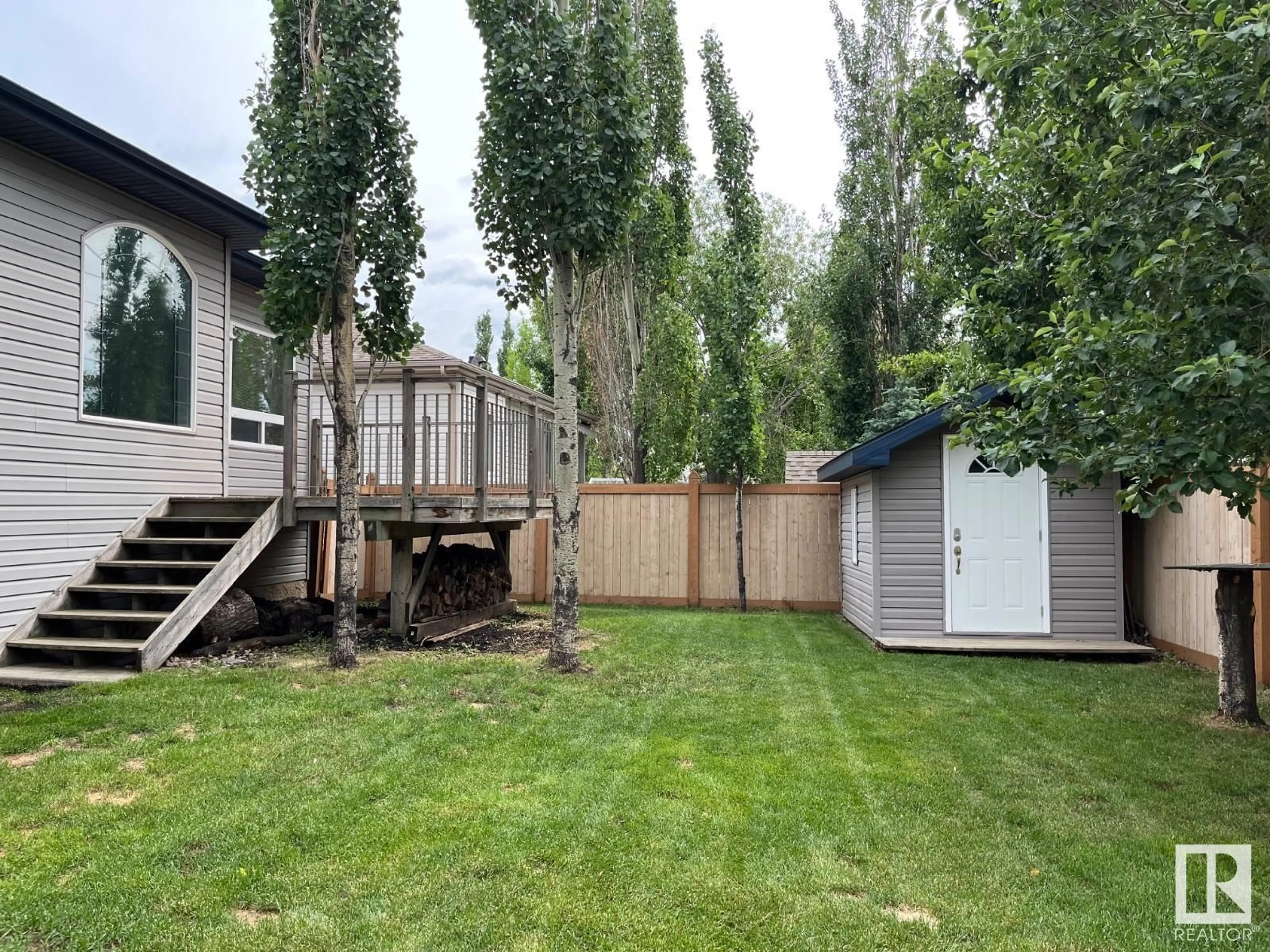 Unknown for 2 WAKEFIELD PL, Leduc Alberta T9E8E7