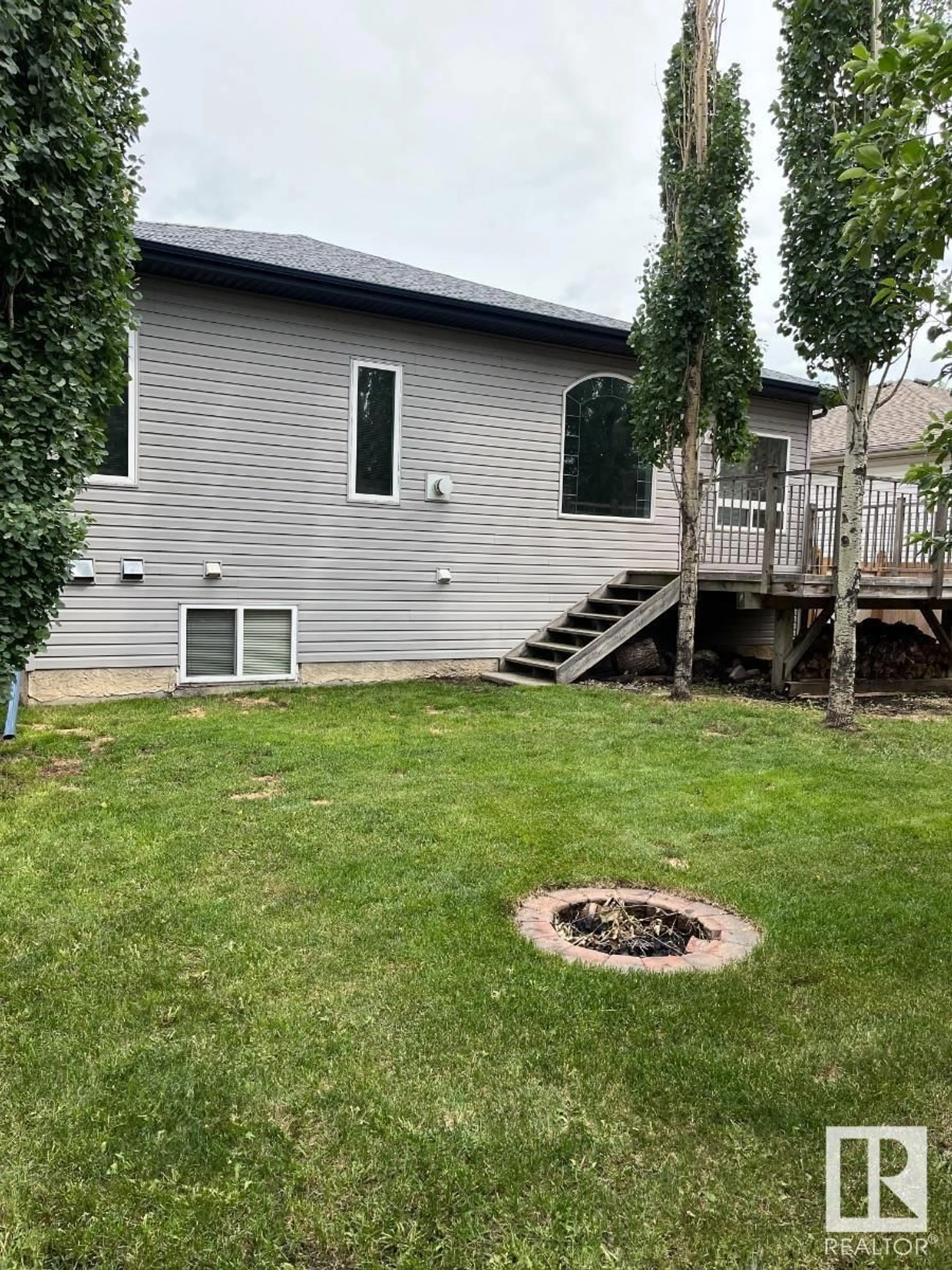 Patio, unknown for 2 WAKEFIELD PL, Leduc Alberta T9E8E7