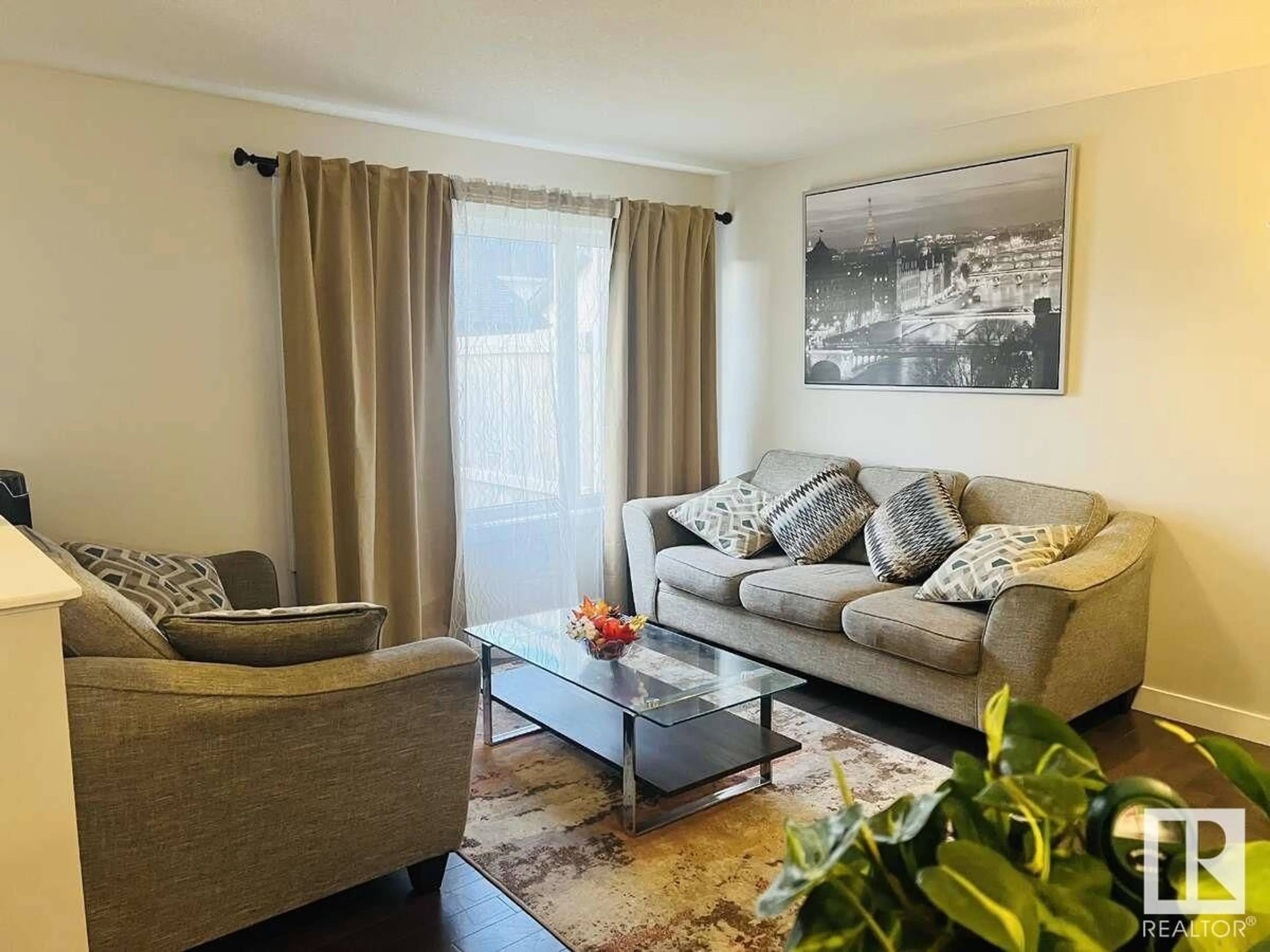 Living room with furniture, unknown for 6 ABBEY RD, Sherwood Park Alberta T8H0V6