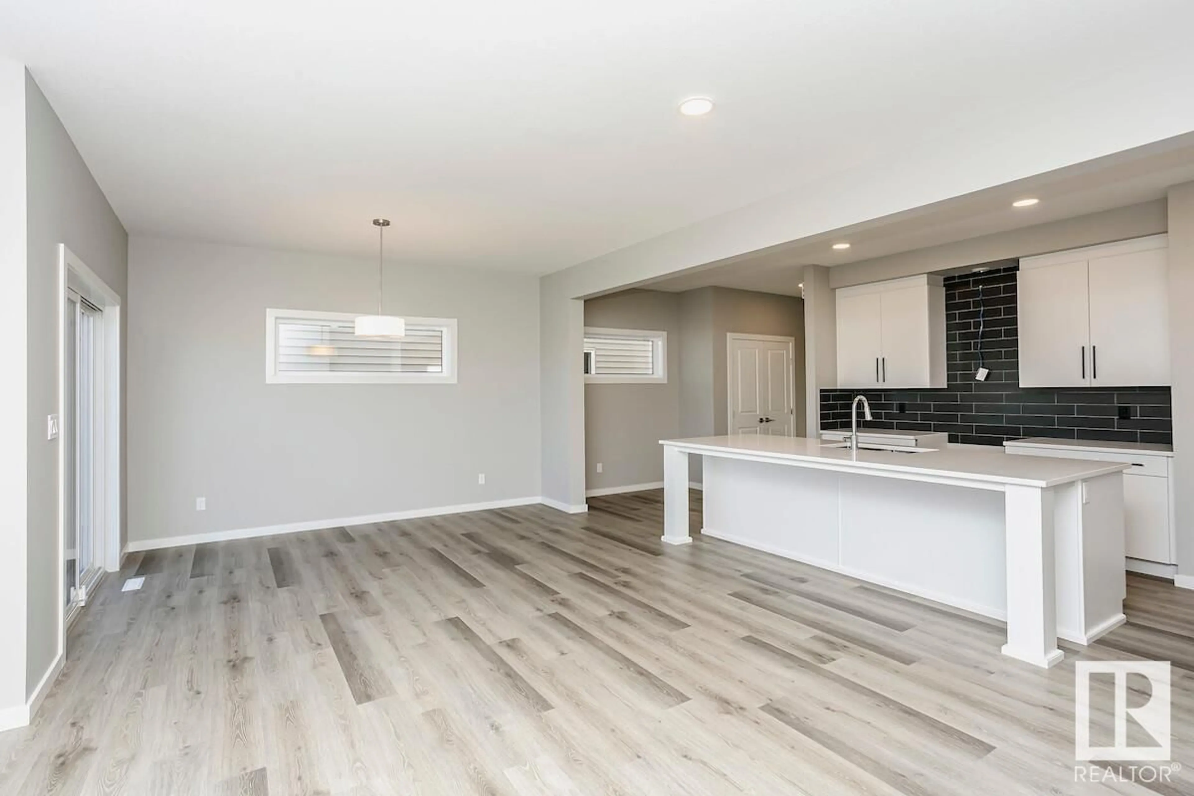 Open concept kitchen, unknown for 36 GAMBEL LO, Spruce Grove Alberta T7X0C9