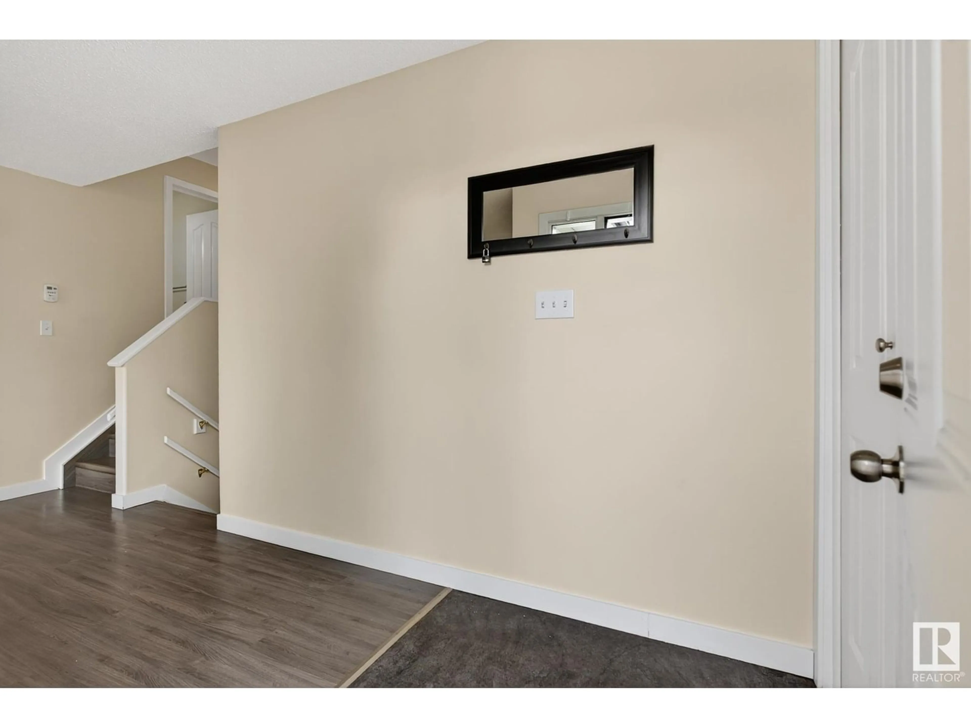 Unknown for 16352 119 ST, Edmonton Alberta T5X4T5