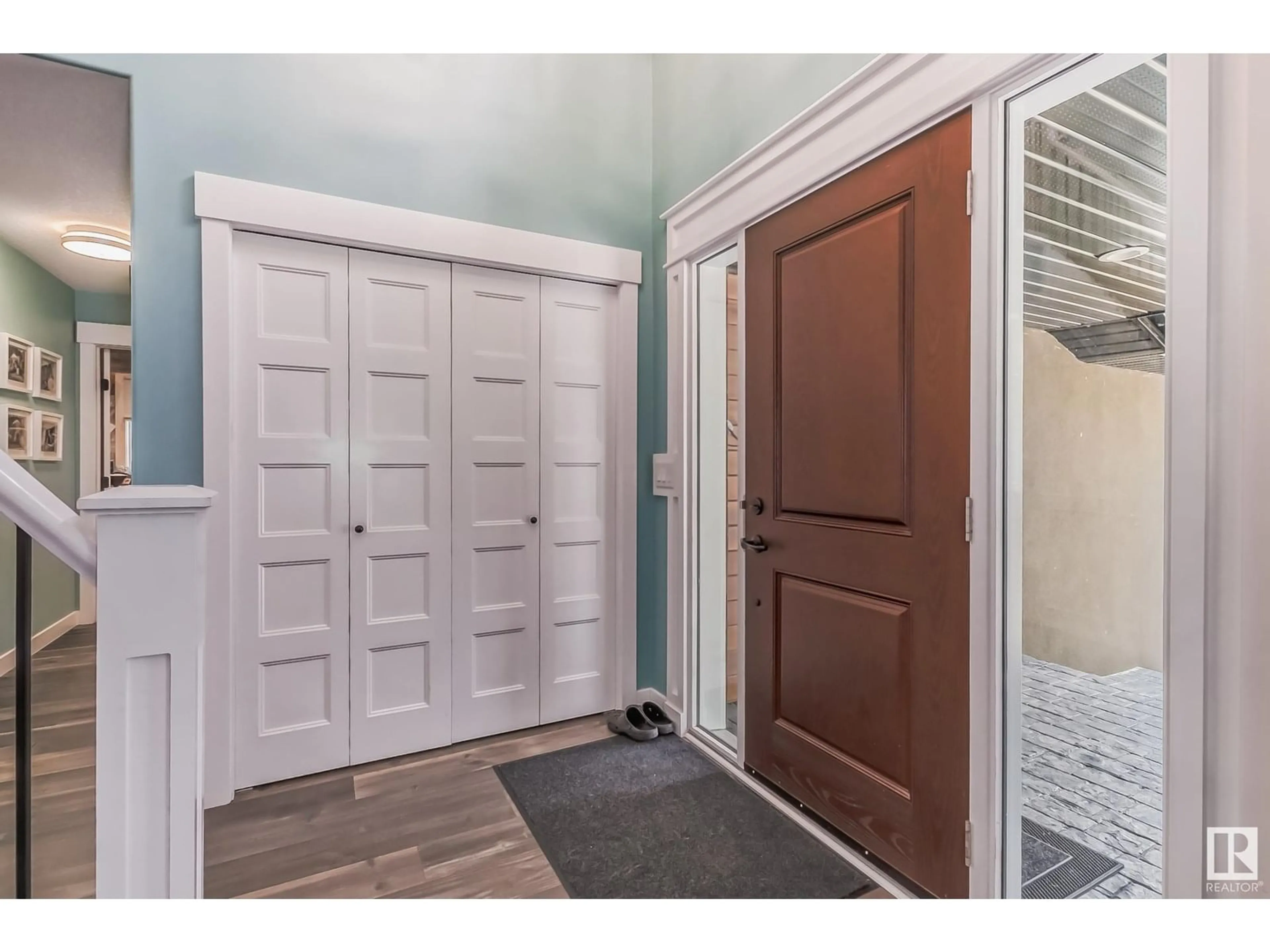 Indoor entryway for 53226 - 107 RGE ROAD 261, Rural Parkland County Alberta T7Y1A3