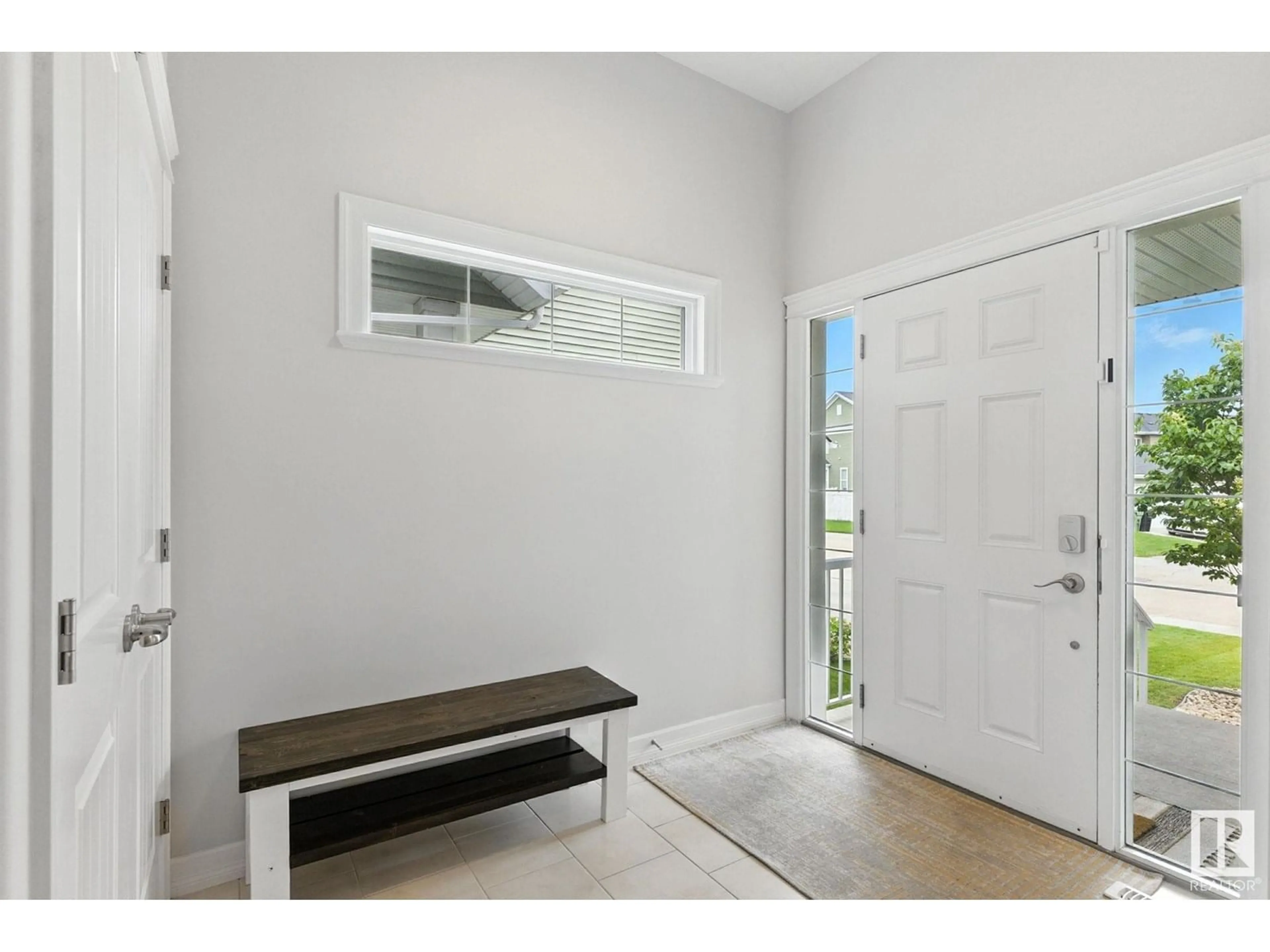 Indoor entryway for 417 SIMPKINS WD, Leduc Alberta T9E0Y3