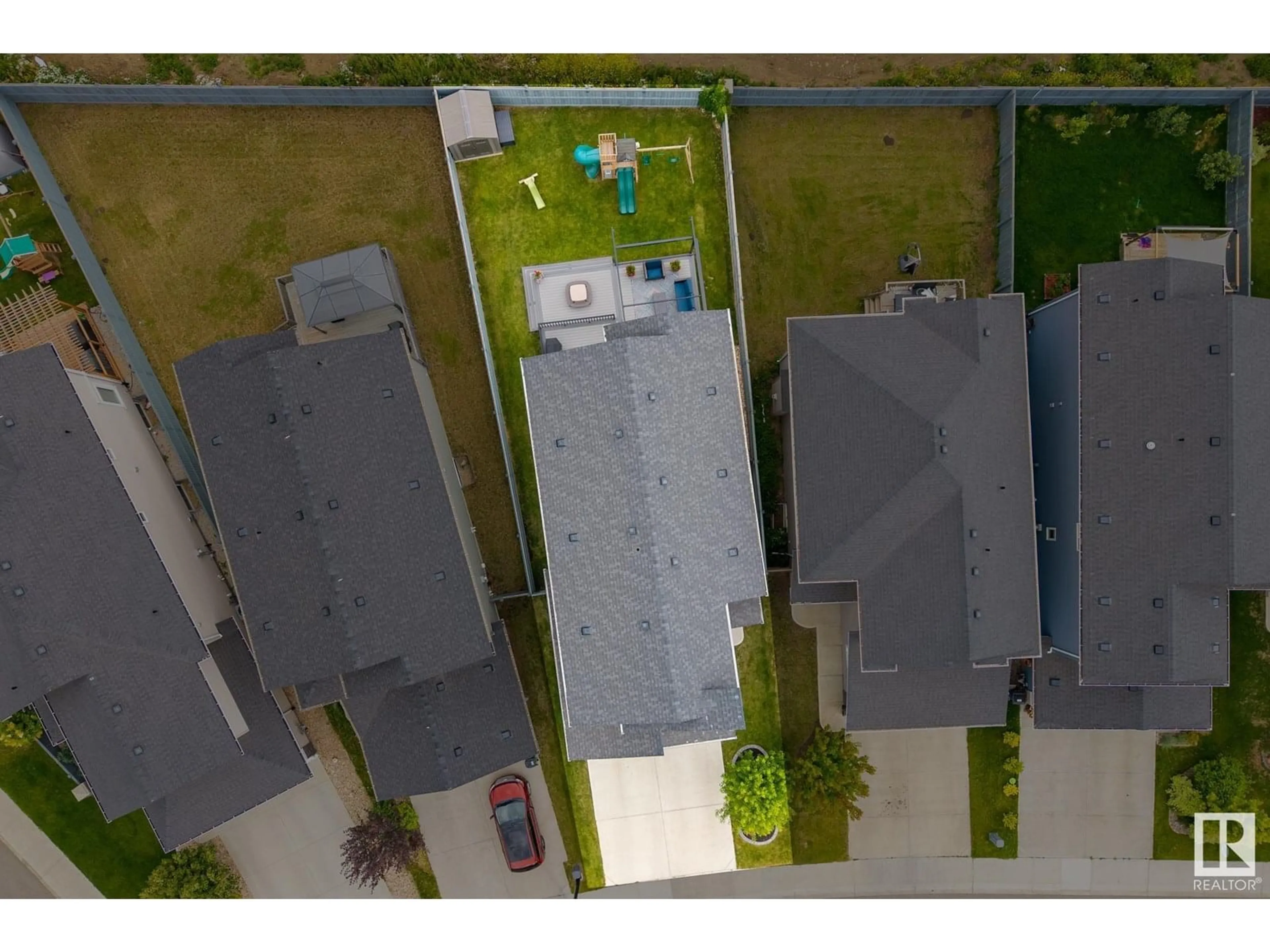 A pic from outside/outdoor area/front of a property/back of a property/a pic from drone, street for 5739 GREENOUGH LANDING LD, Edmonton Alberta T5T7J7