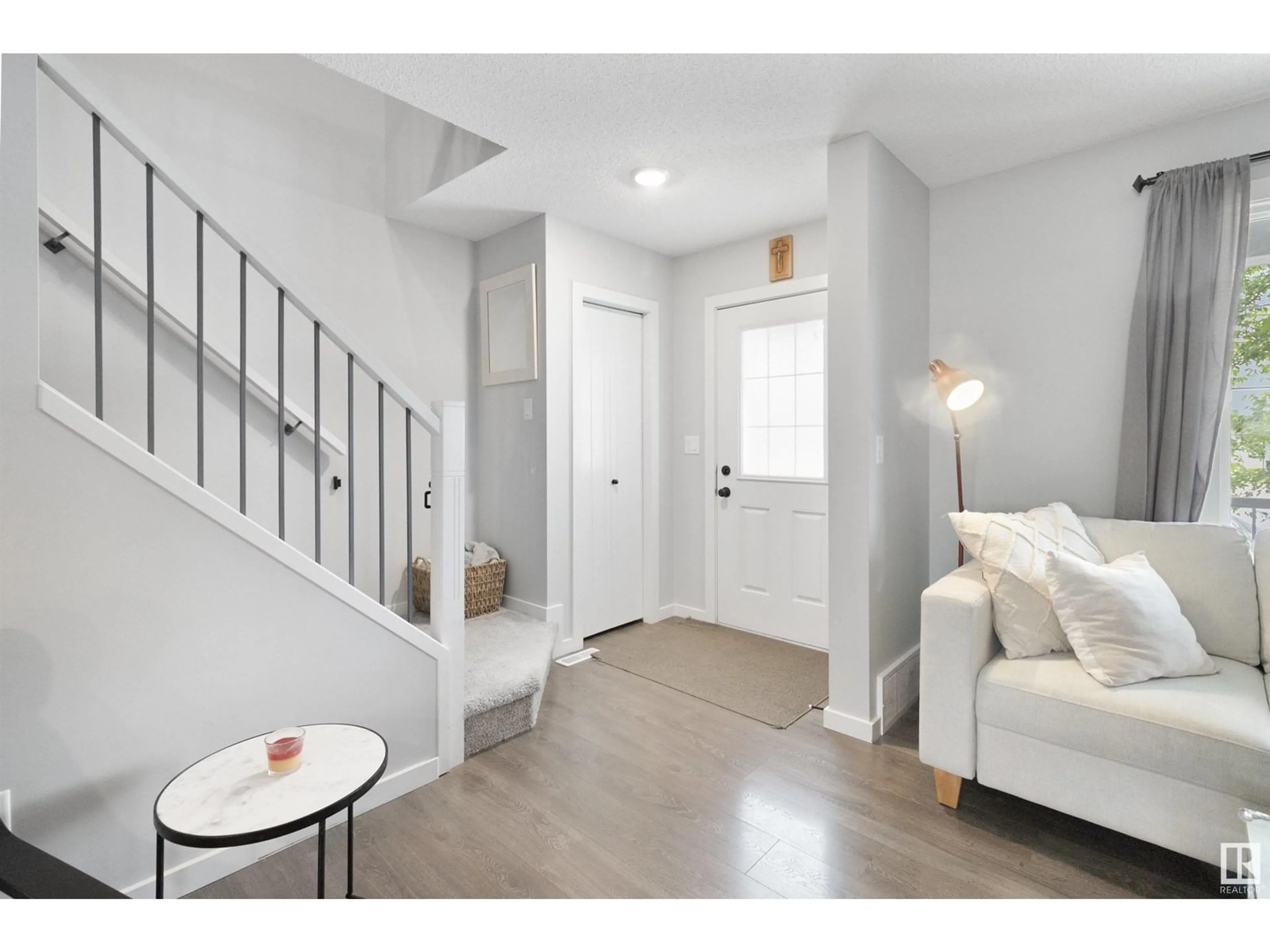 Indoor entryway for 2654 MAPLE WY, Edmonton Alberta T6T2G3