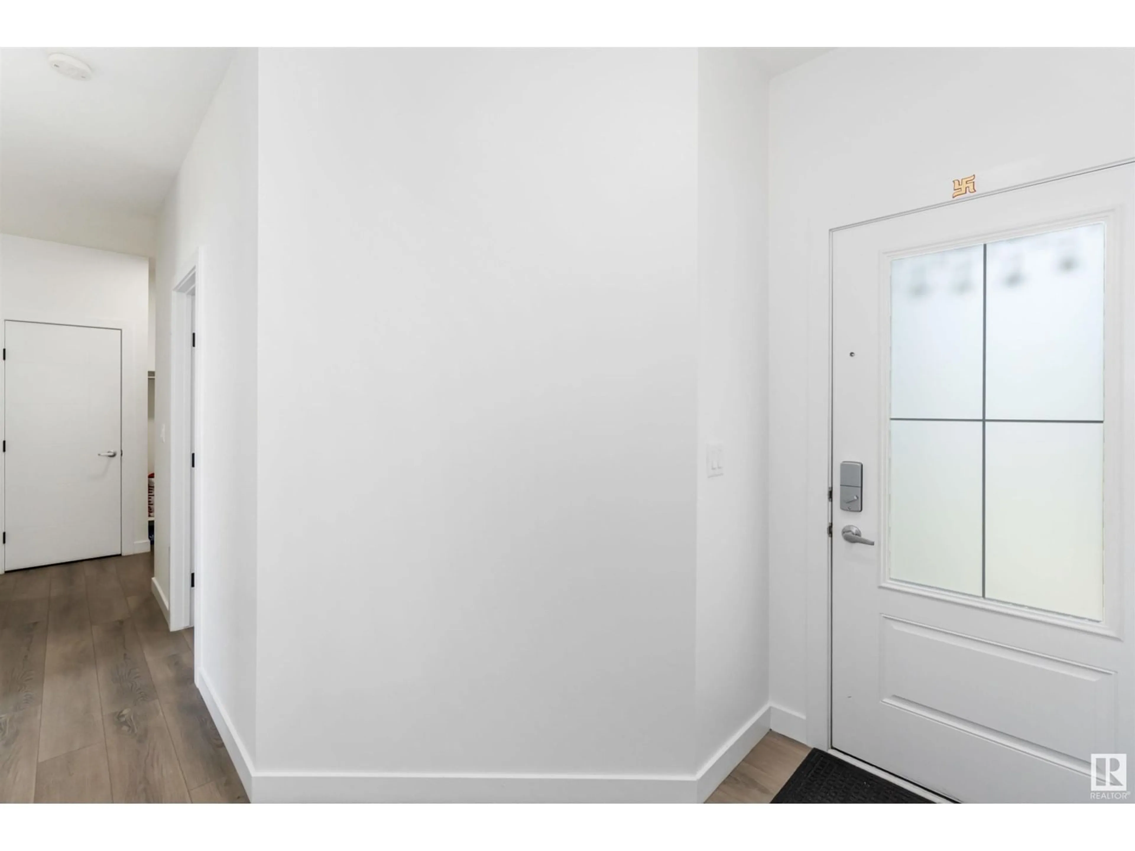 Indoor entryway for SW - 16808 30 AV, Edmonton Alberta T6W5A3