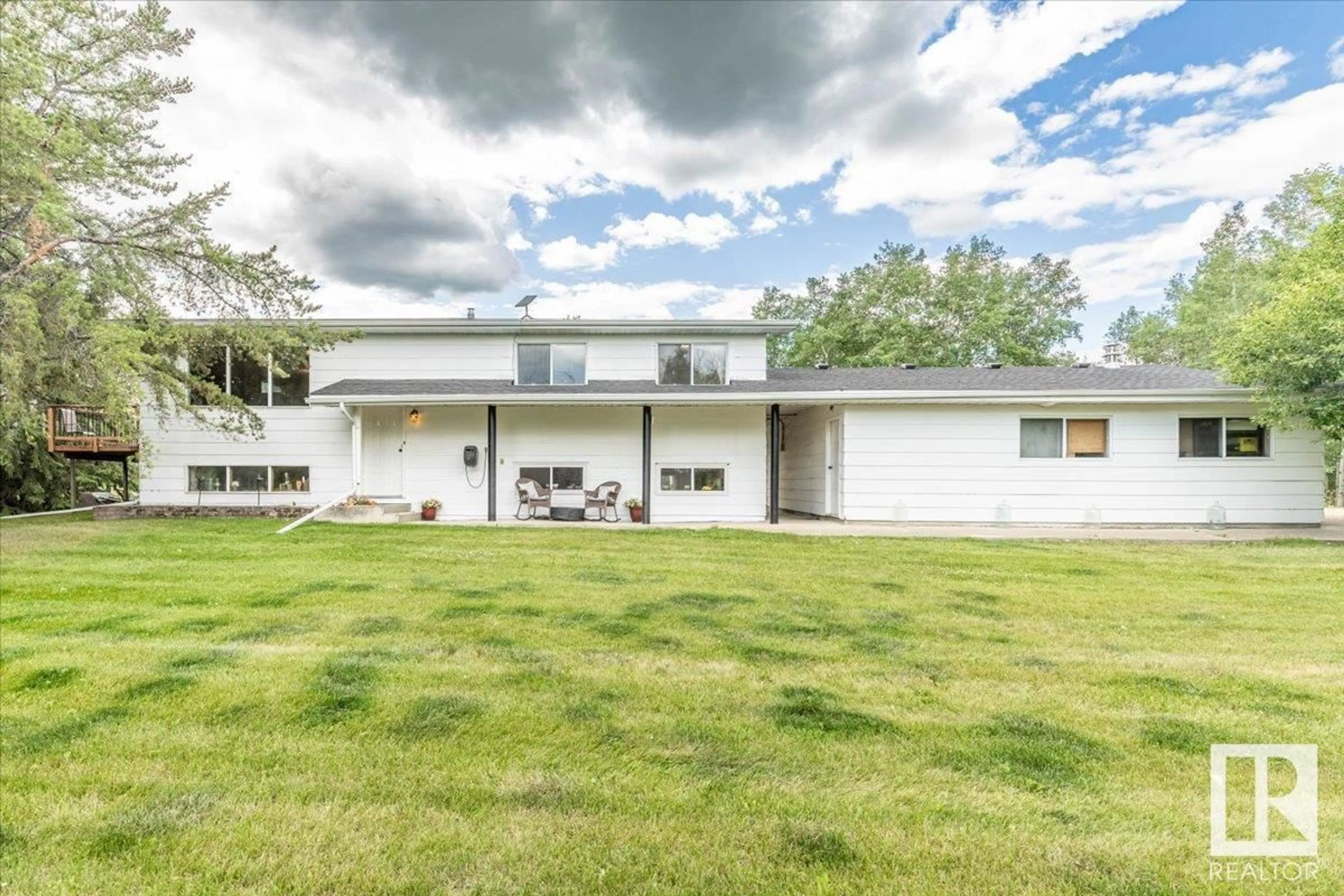 Home with vinyl exterior material, unknown for 48240 RGE ROAD 275, Rural Leduc County Alberta T0C0V0