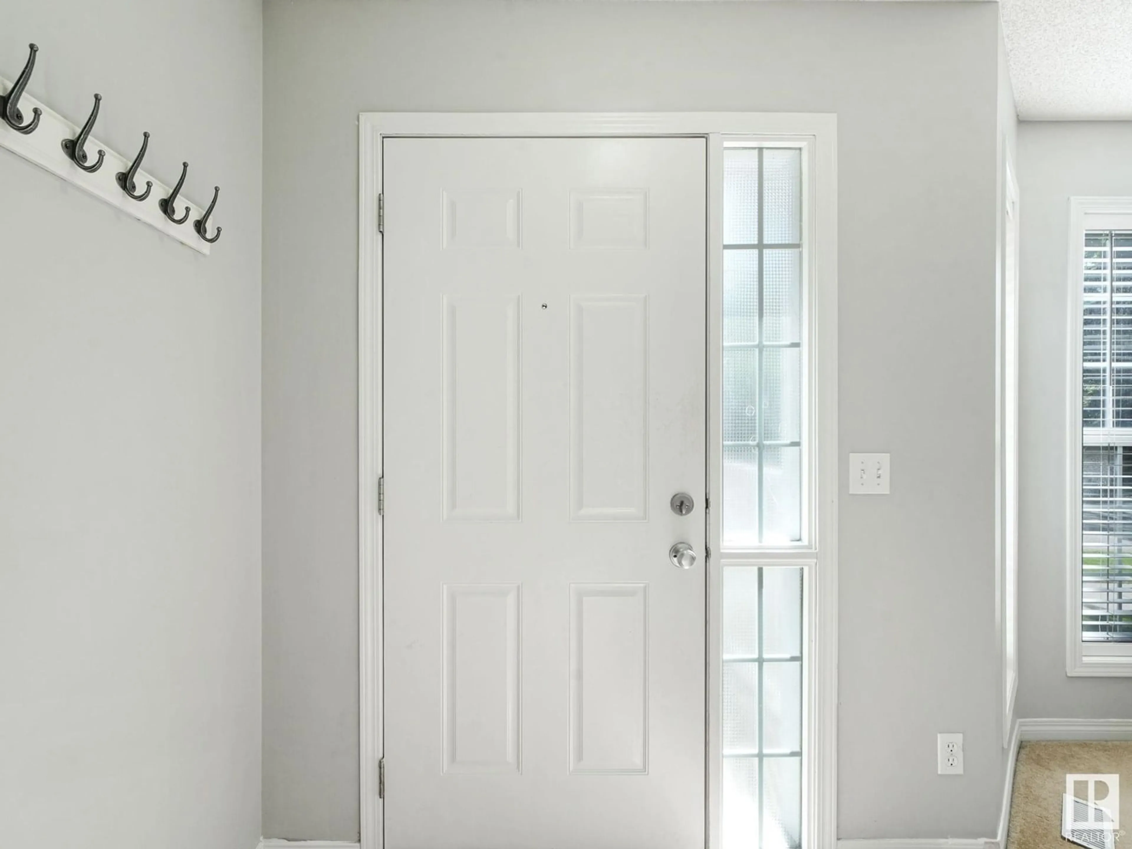 Indoor entryway for NW - 4788 TERWILLEGAR CM, Edmonton Alberta T6R3H7