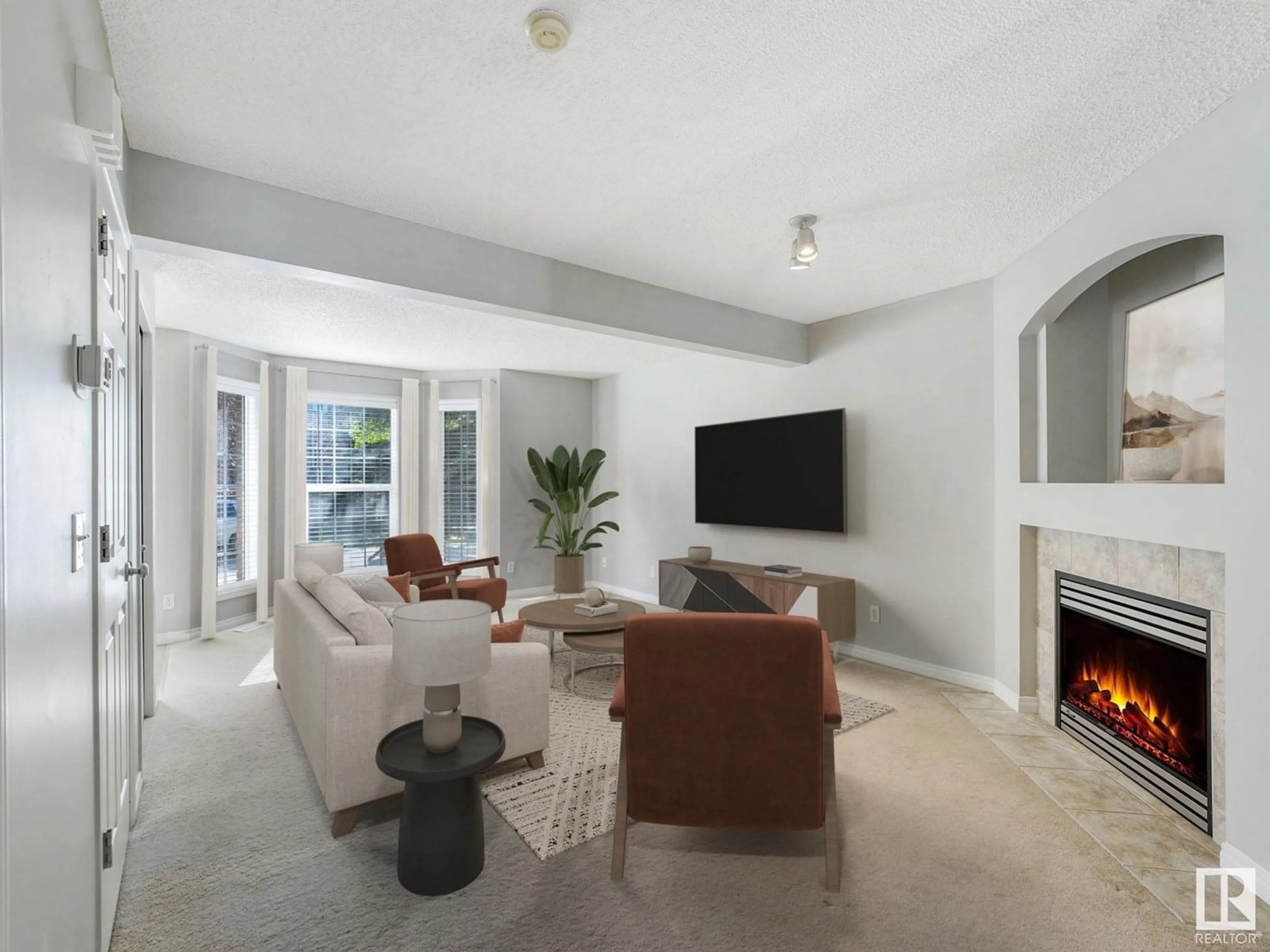 Living room with furniture, unknown for NW - 4788 TERWILLEGAR CM, Edmonton Alberta T6R3H7
