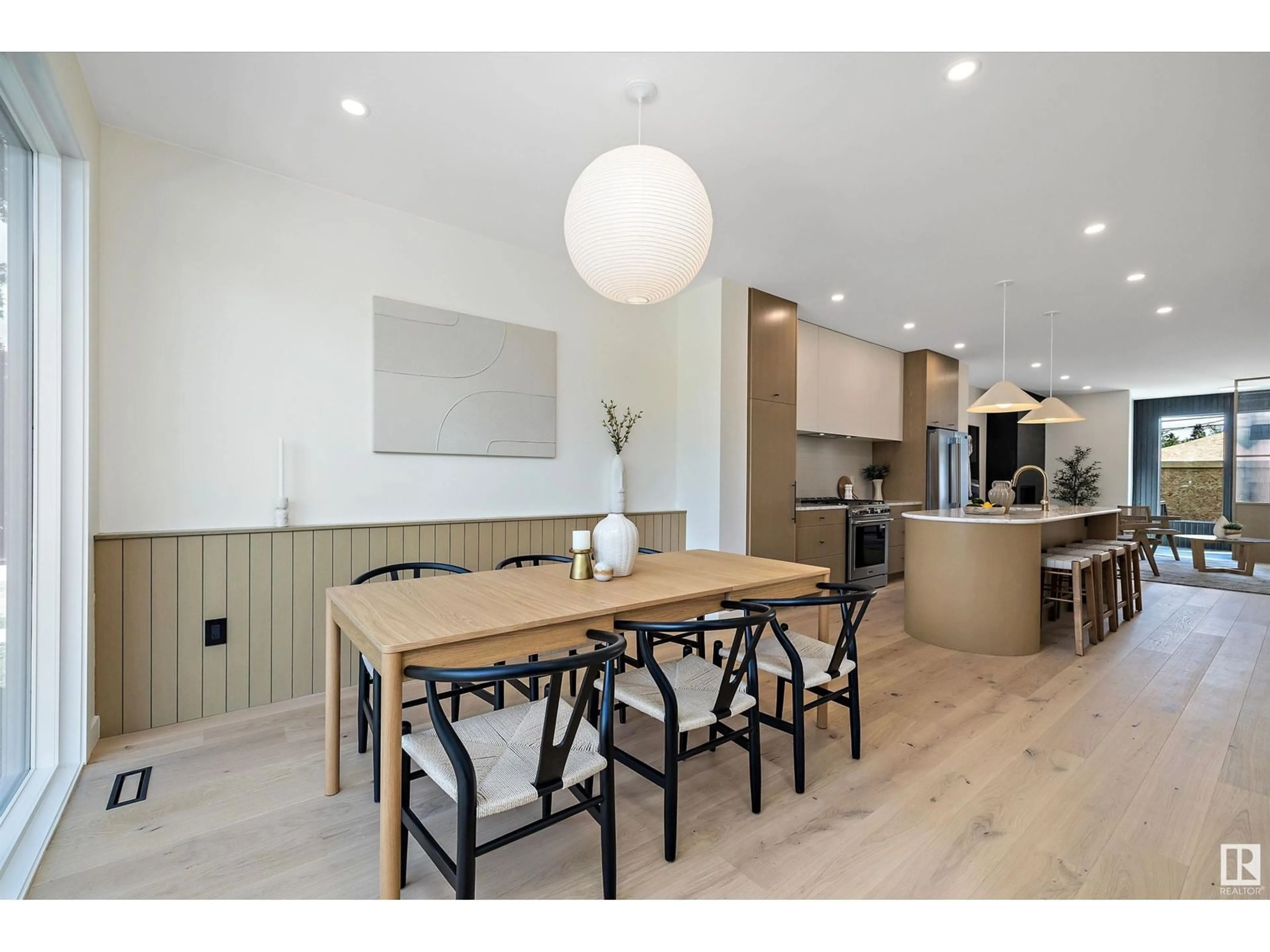 Open concept kitchen, wood/laminate floor for NW - 14715 88 AV, Edmonton Alberta T5R4J9
