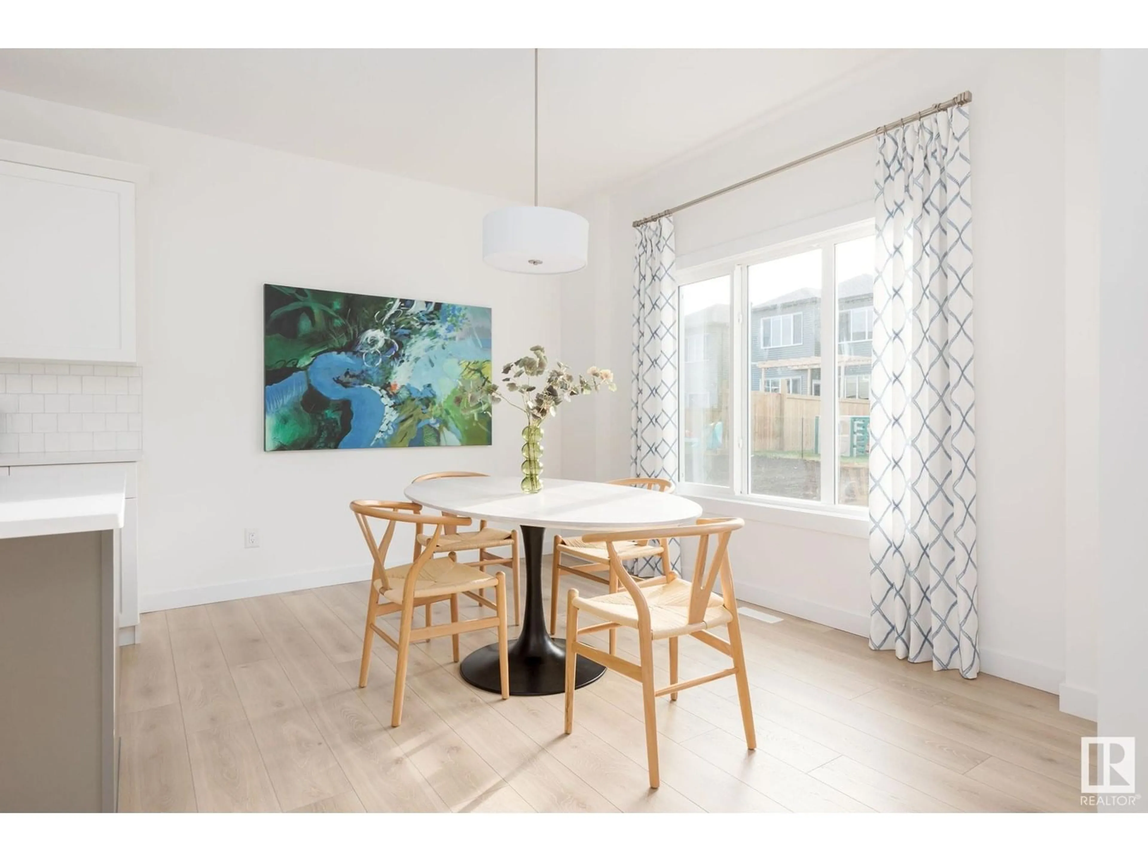 Dining room, wood/laminate floor for NW - 4019 208 ST, Edmonton Alberta T5Z0T8